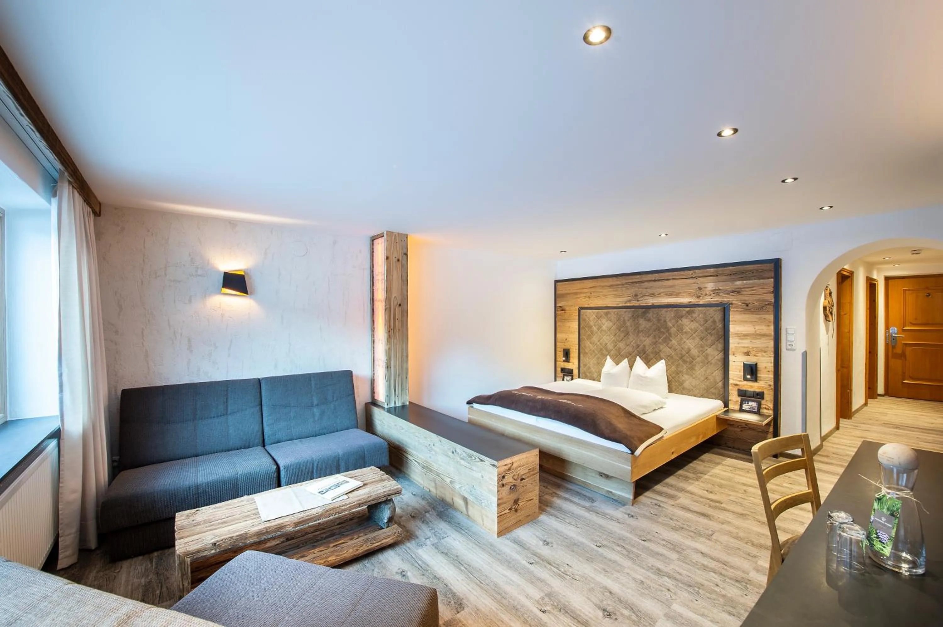 Photo of the whole room, Bed in Posthotel Pfunds