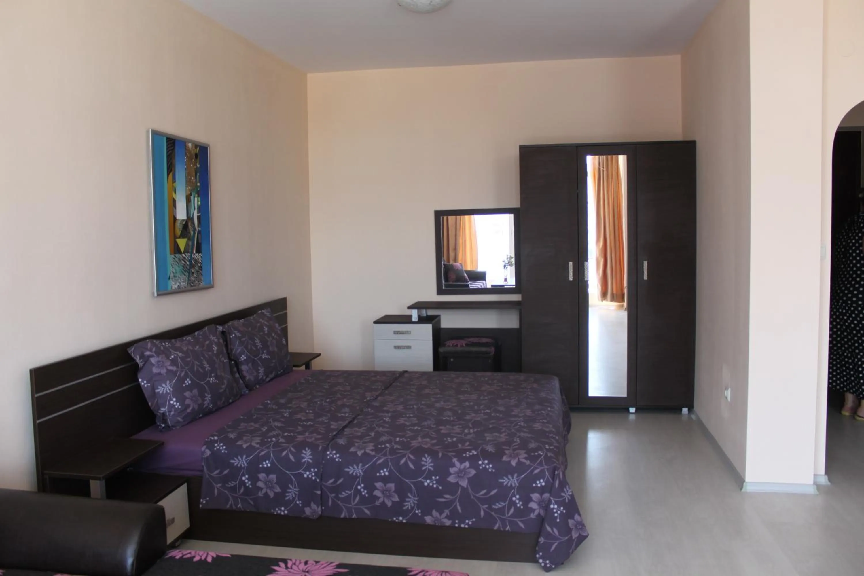 Photo of the whole room, Bed in Rose Garden Omax Apartments