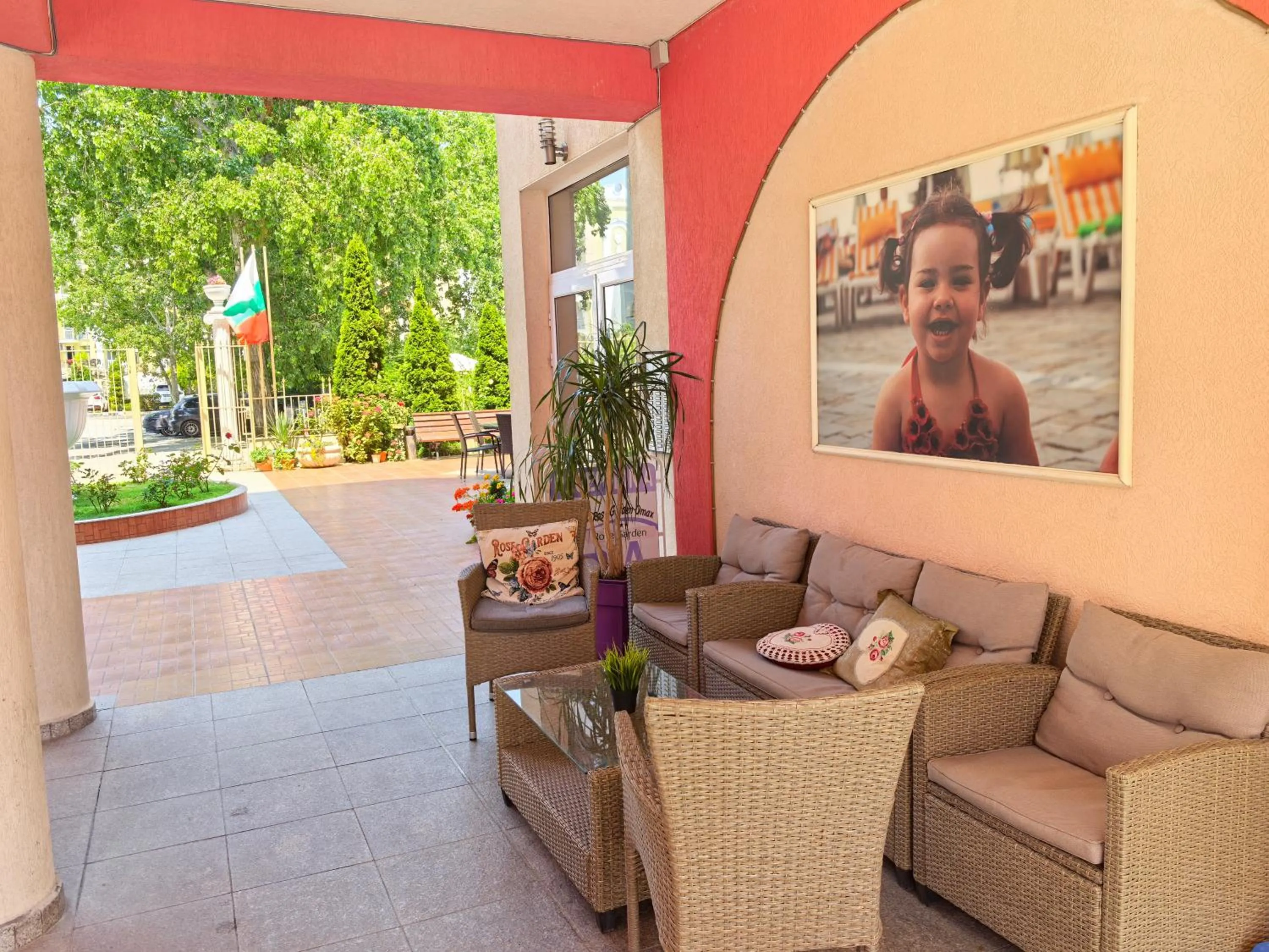 Rose Garden Omax Apartments