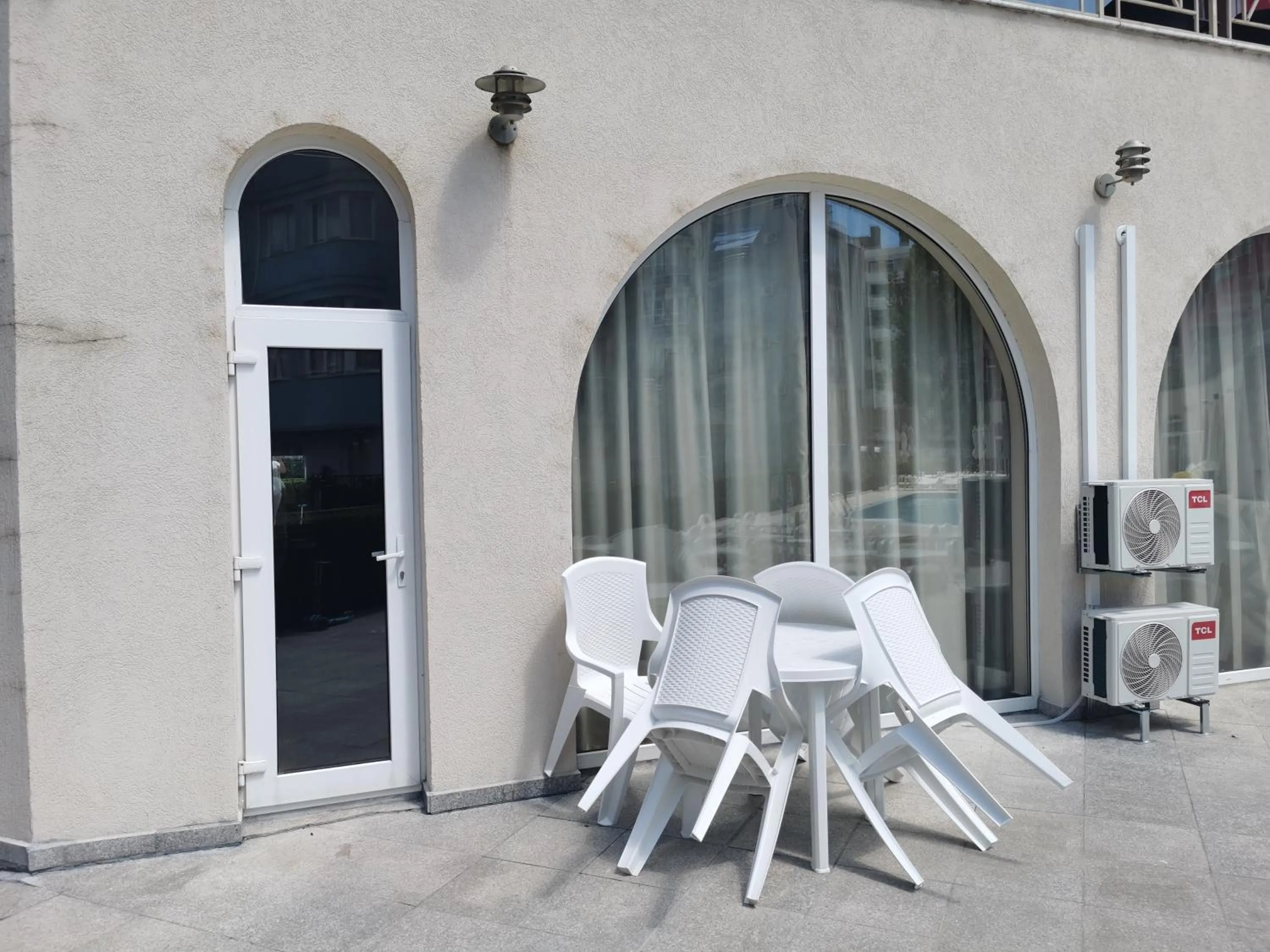 Rose Garden Omax Apartments