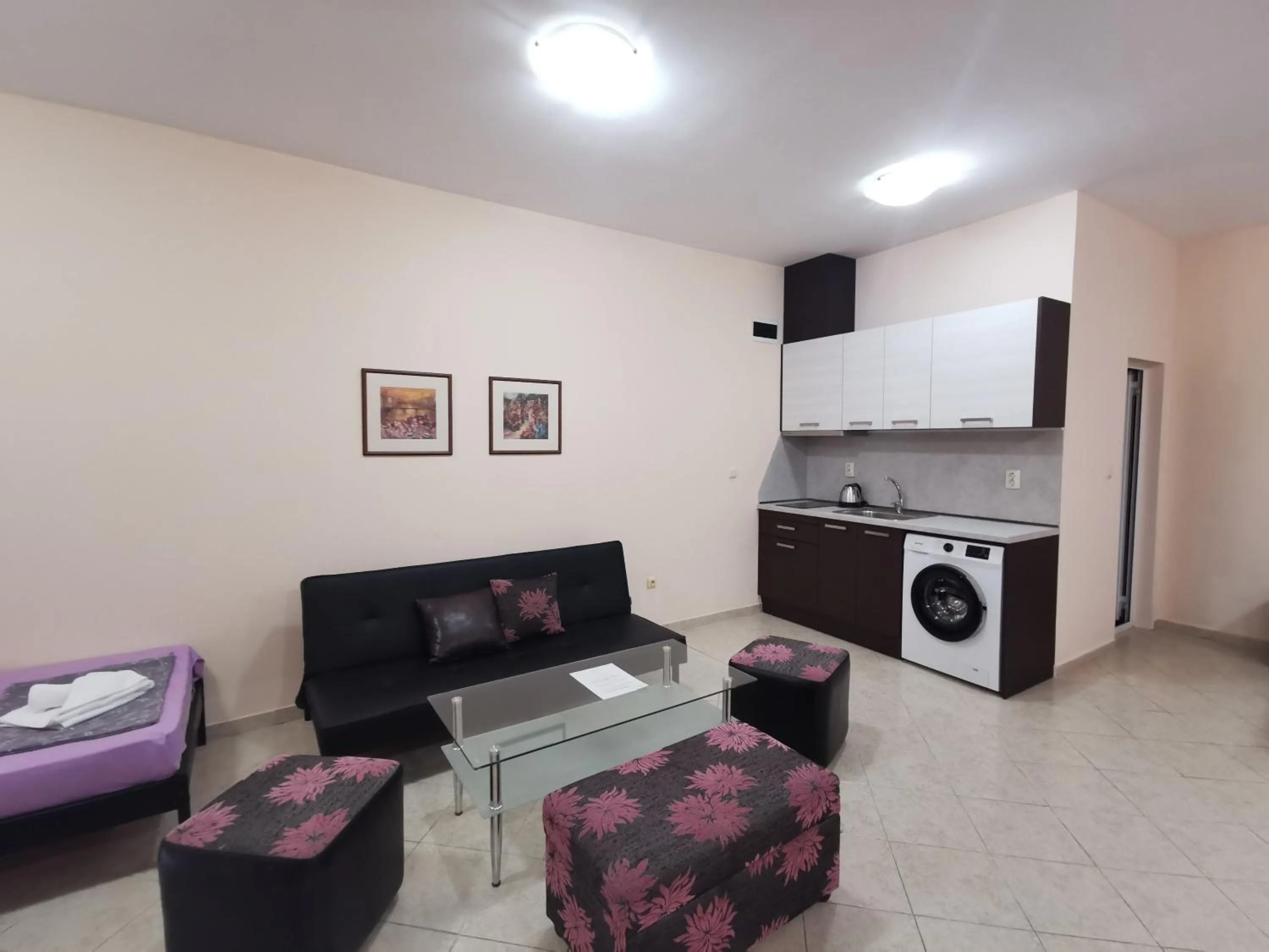 Rose Garden Omax Apartments