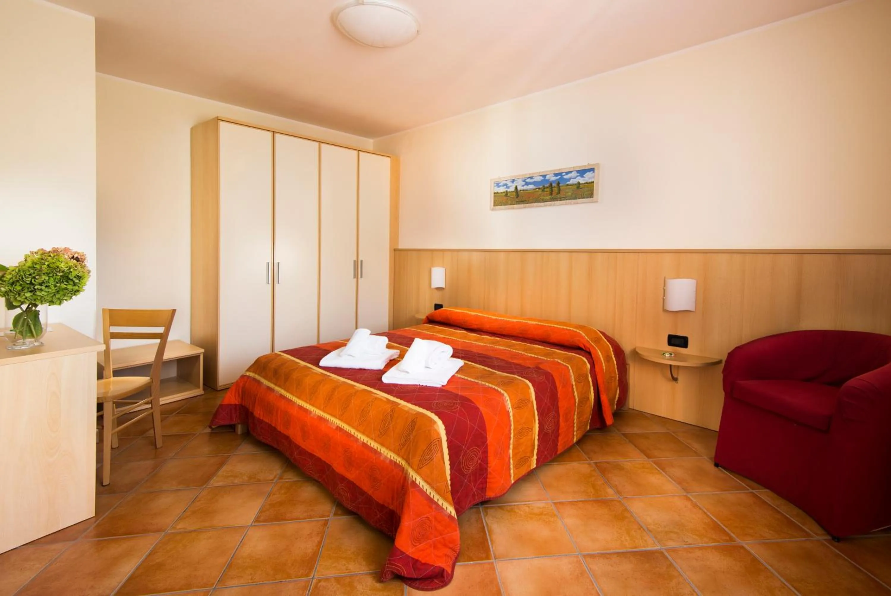 Photo of the whole room, Bed in Residence Corte Camaldoli