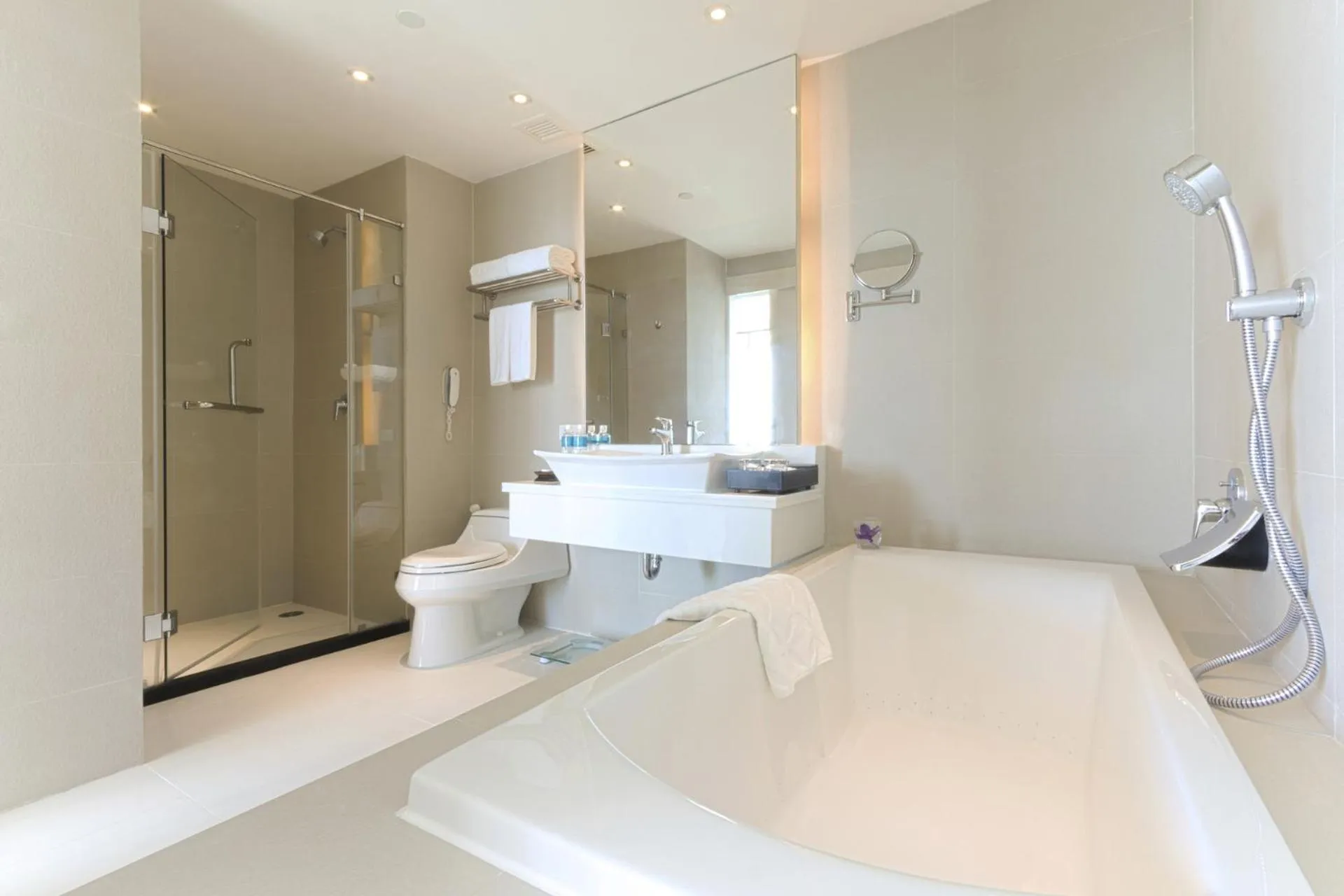 Bathroom in Cape Dara Resort