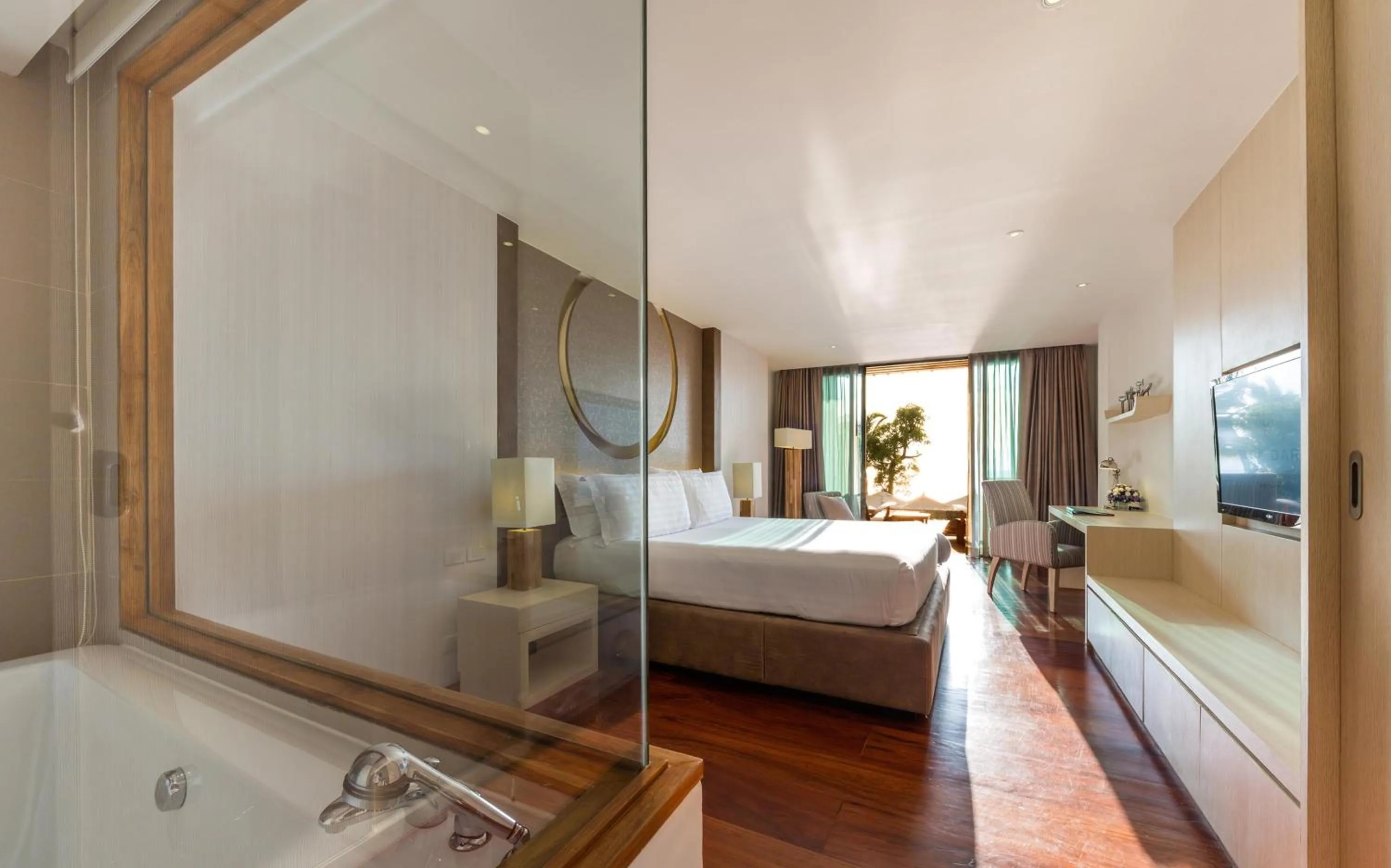 Bathroom, Bed in Cape Dara Resort