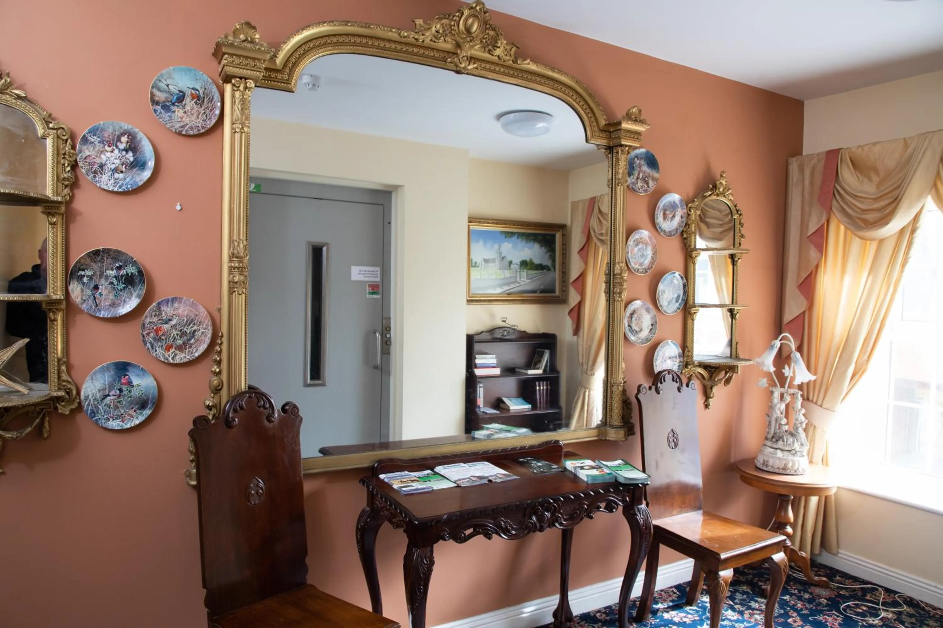 Seating area in Murphy's Hotel