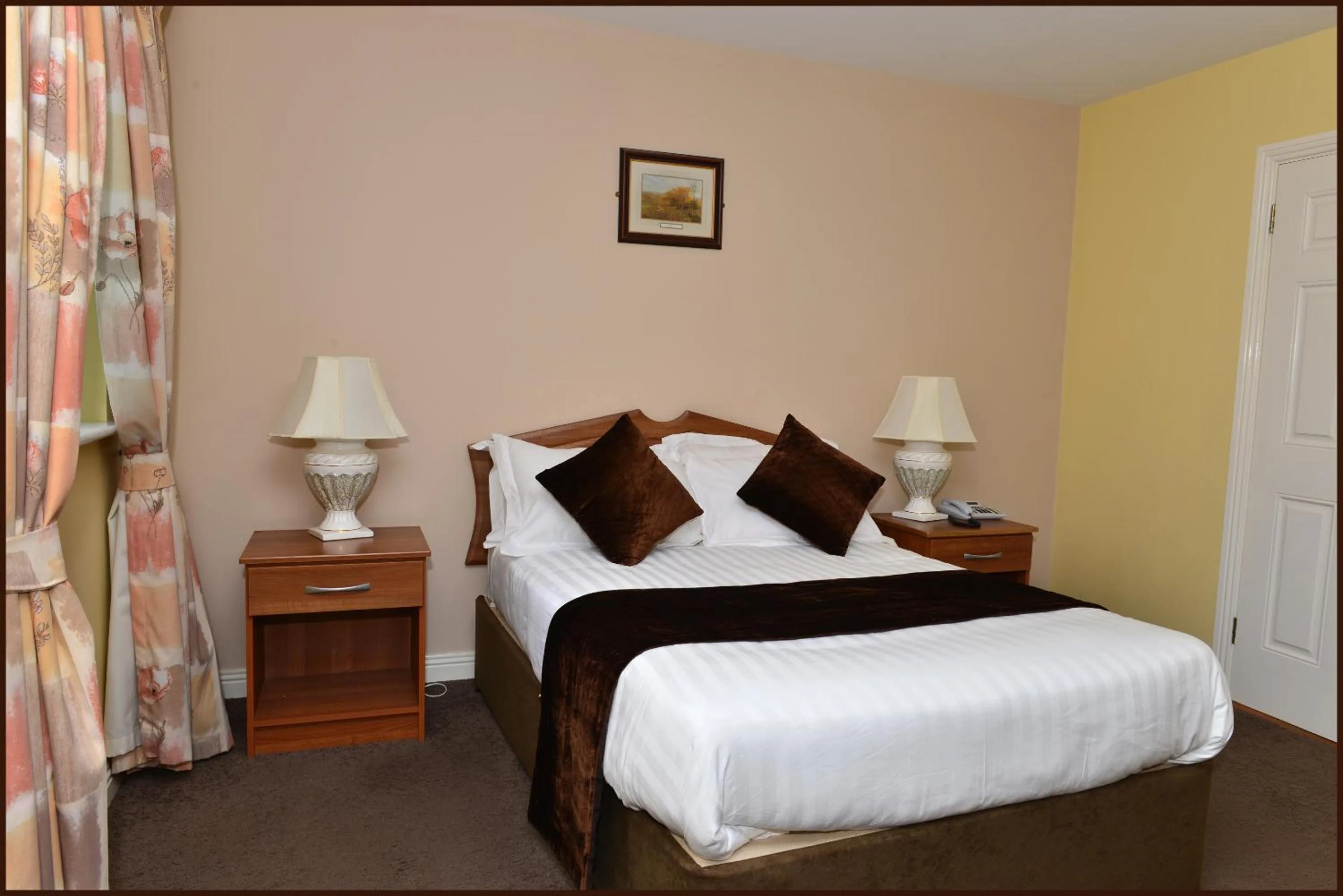 Bed in Murphy's Hotel