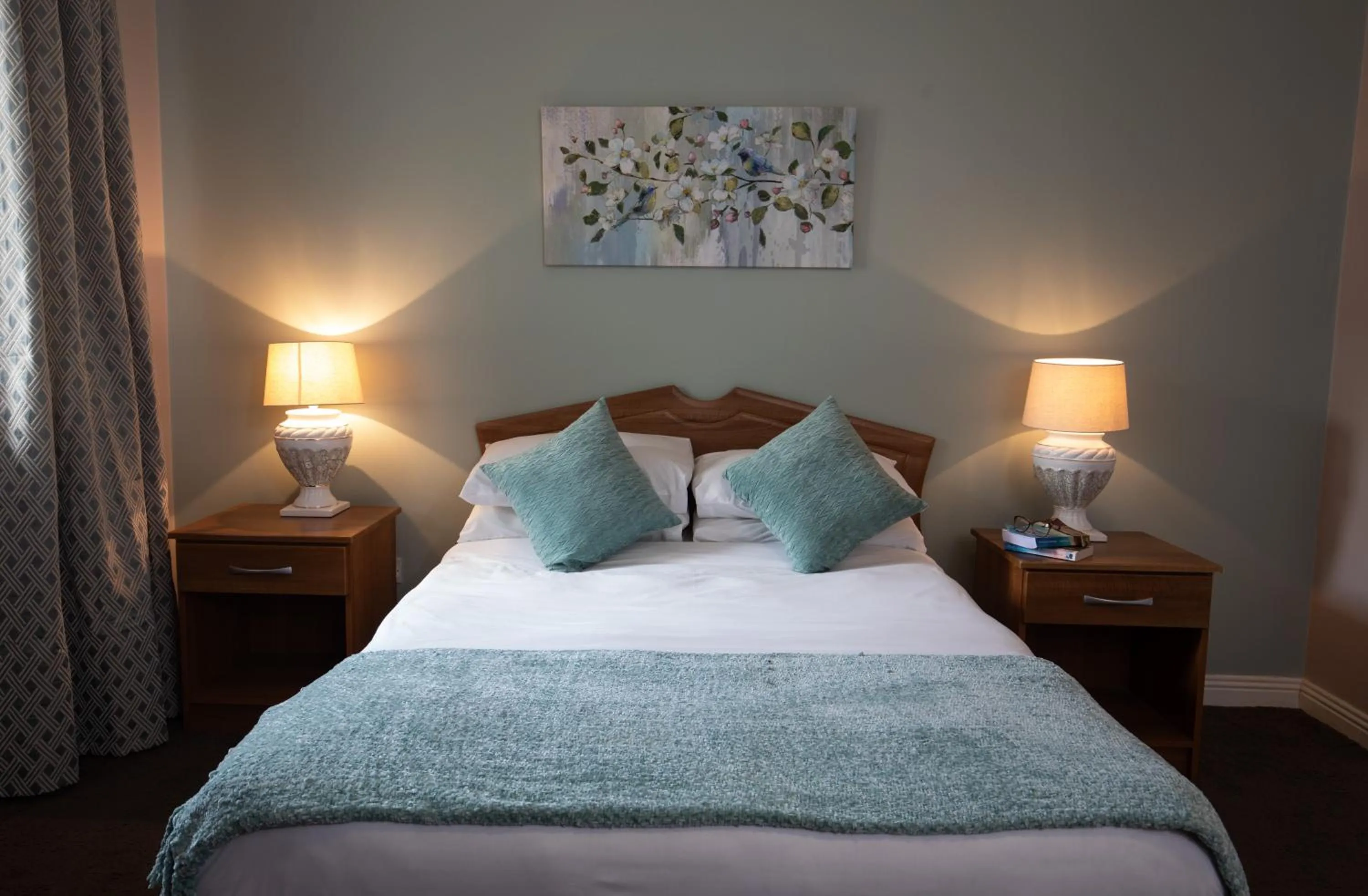 Bedroom, Bed in Murphy's Hotel