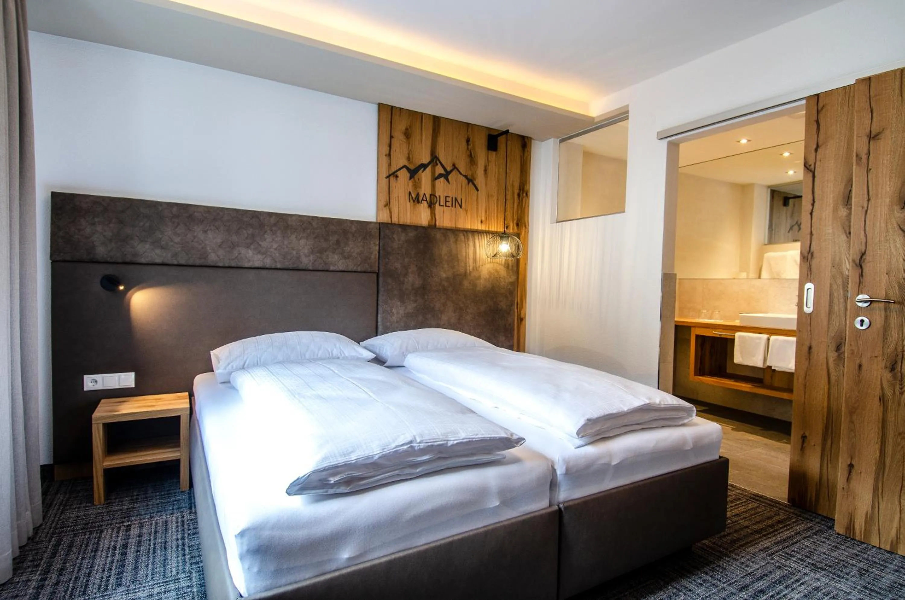 Chalet M
