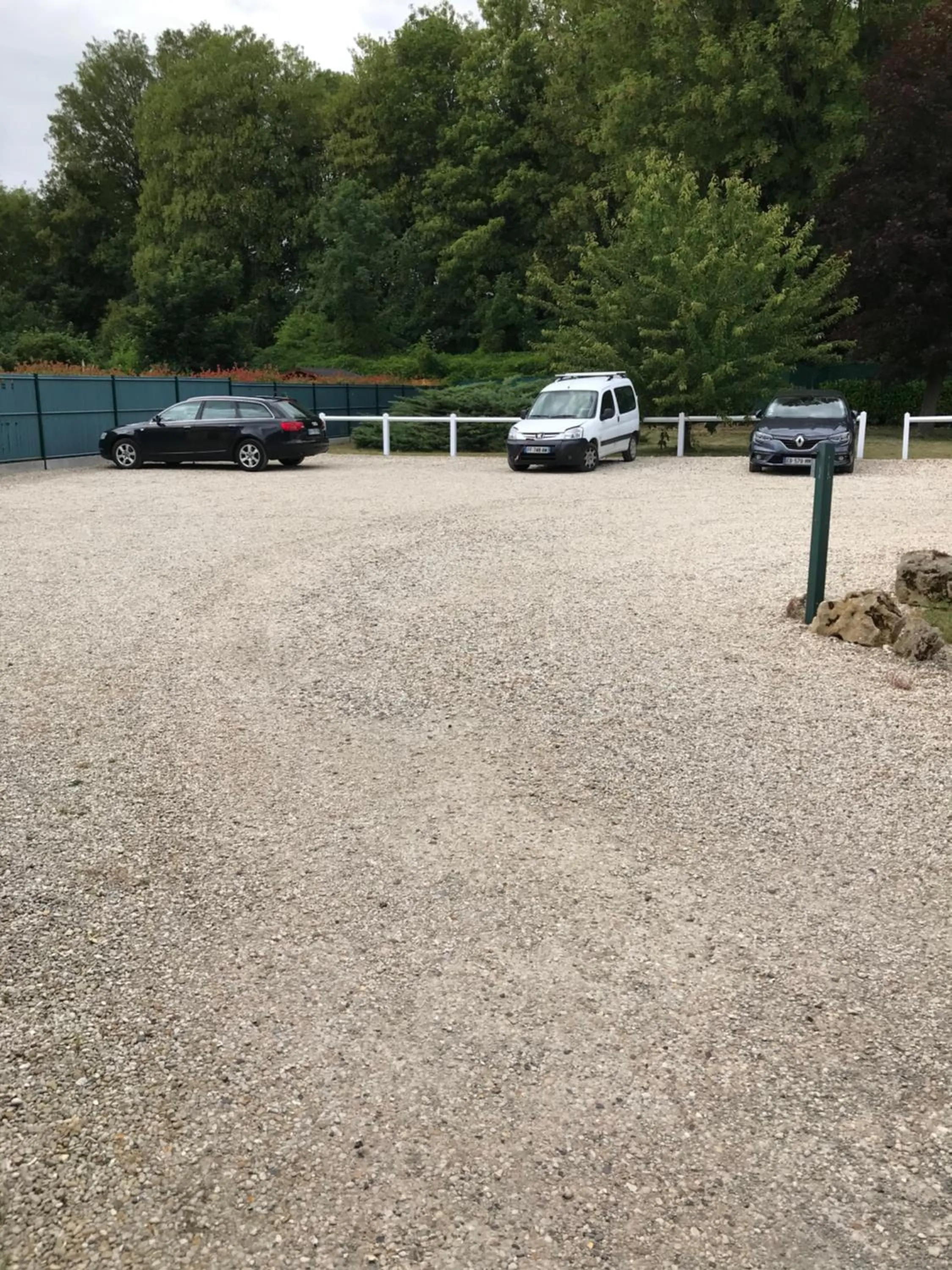 Parking in Hostellerie de Pavillon Saint-Hubert