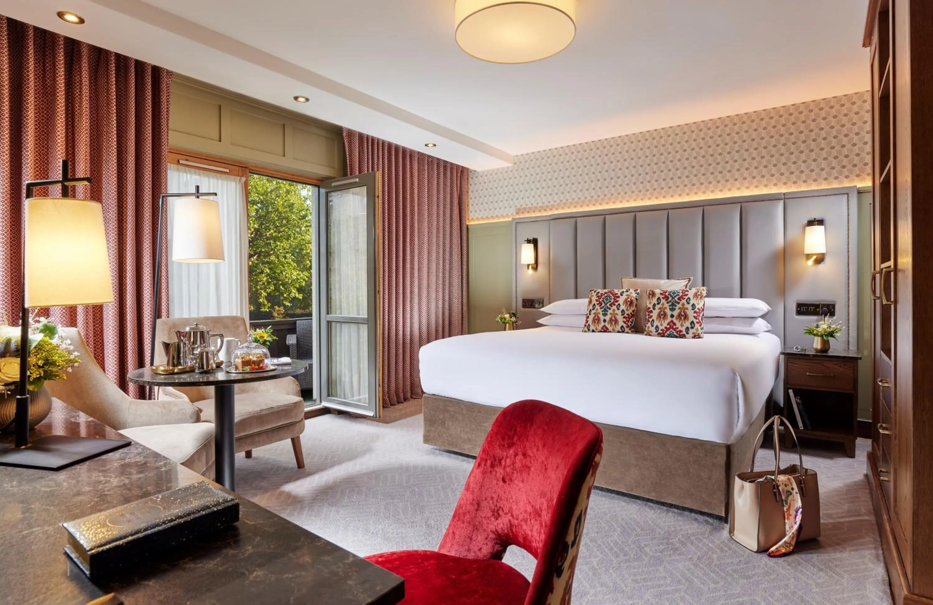 Bedroom, Bed in Westport Plaza Hotel, Spa & Leisure