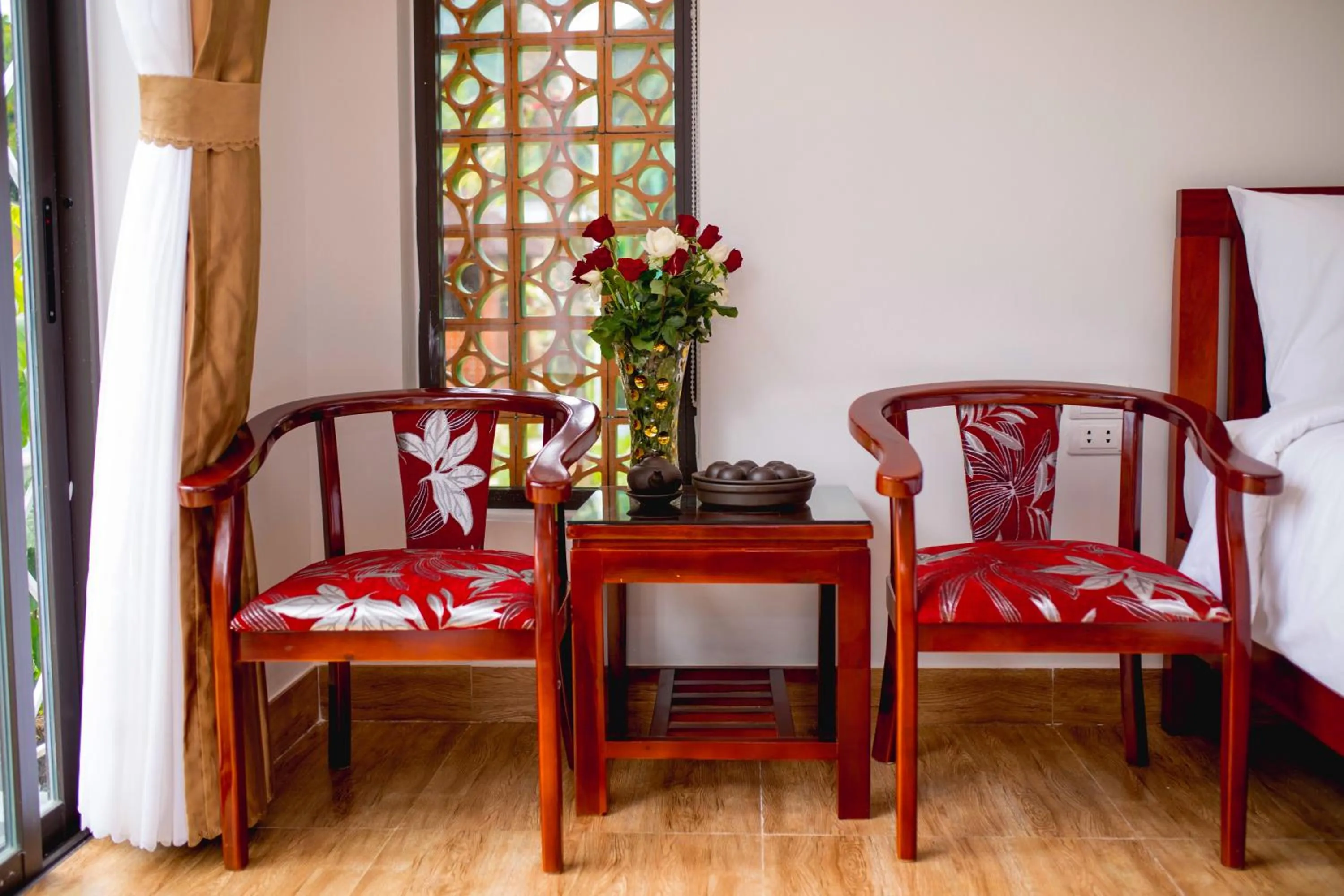 Area and facilities in Commander Lodge