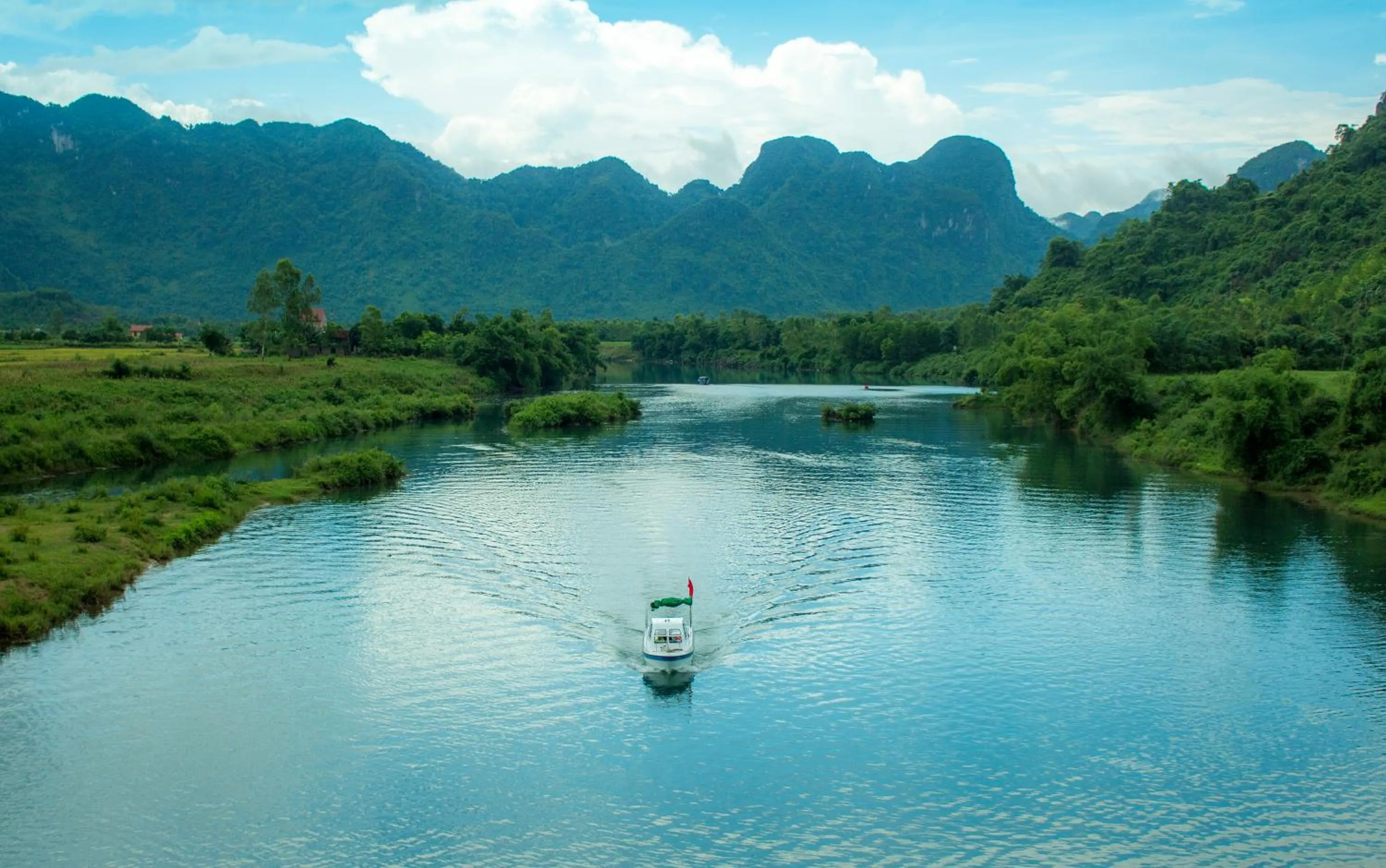 Nearby landmark in Commander Lodge