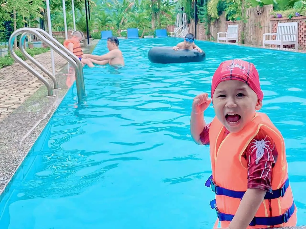 children in Commander Lodge