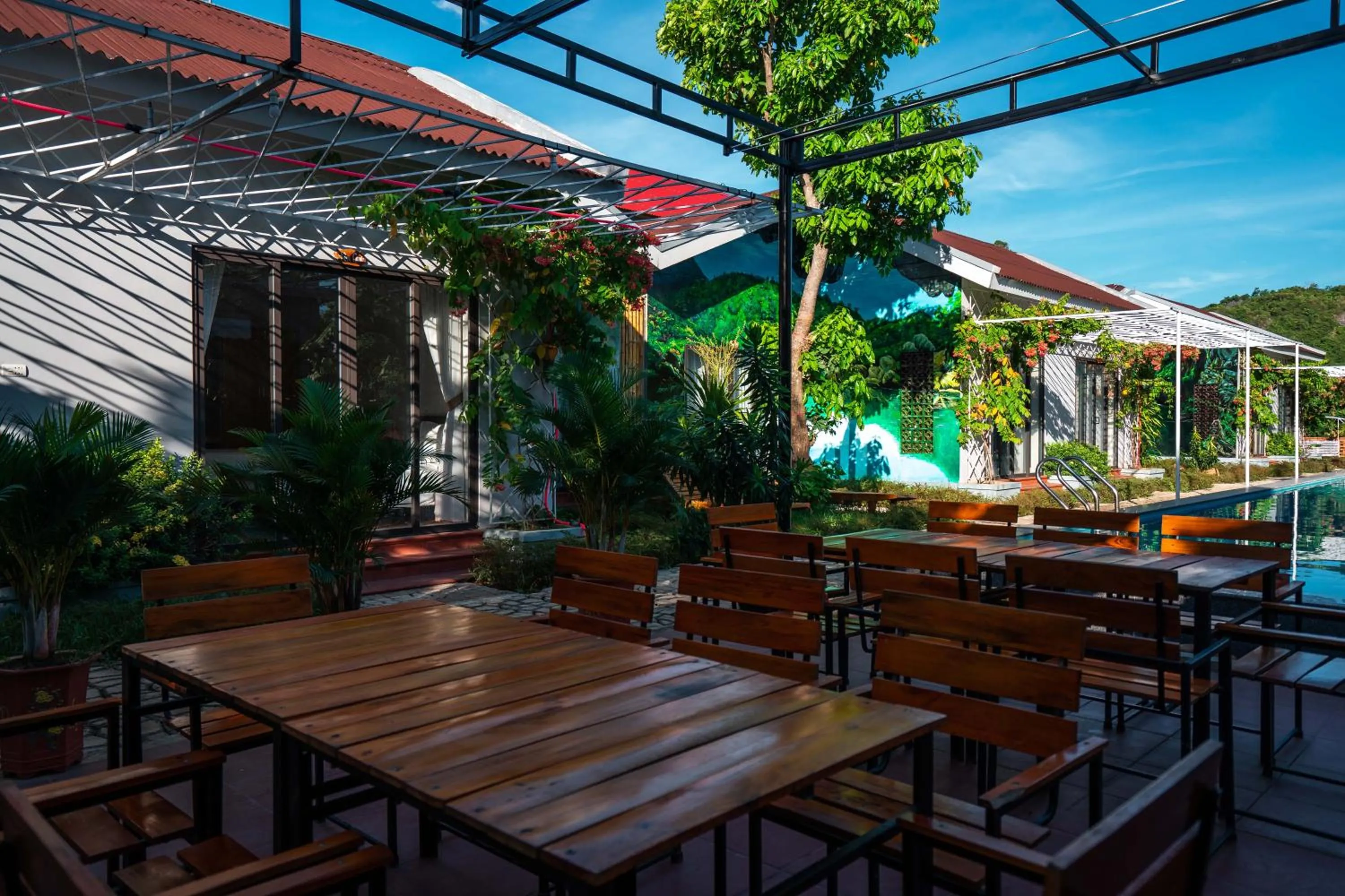 BBQ facilities in Commander Lodge