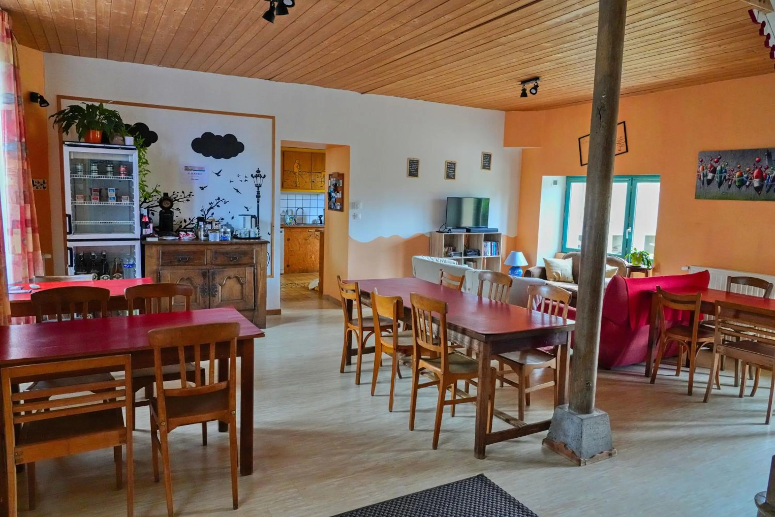 Lobby or reception in Les Hortensias GR 34 - Chambres d'Hôtes