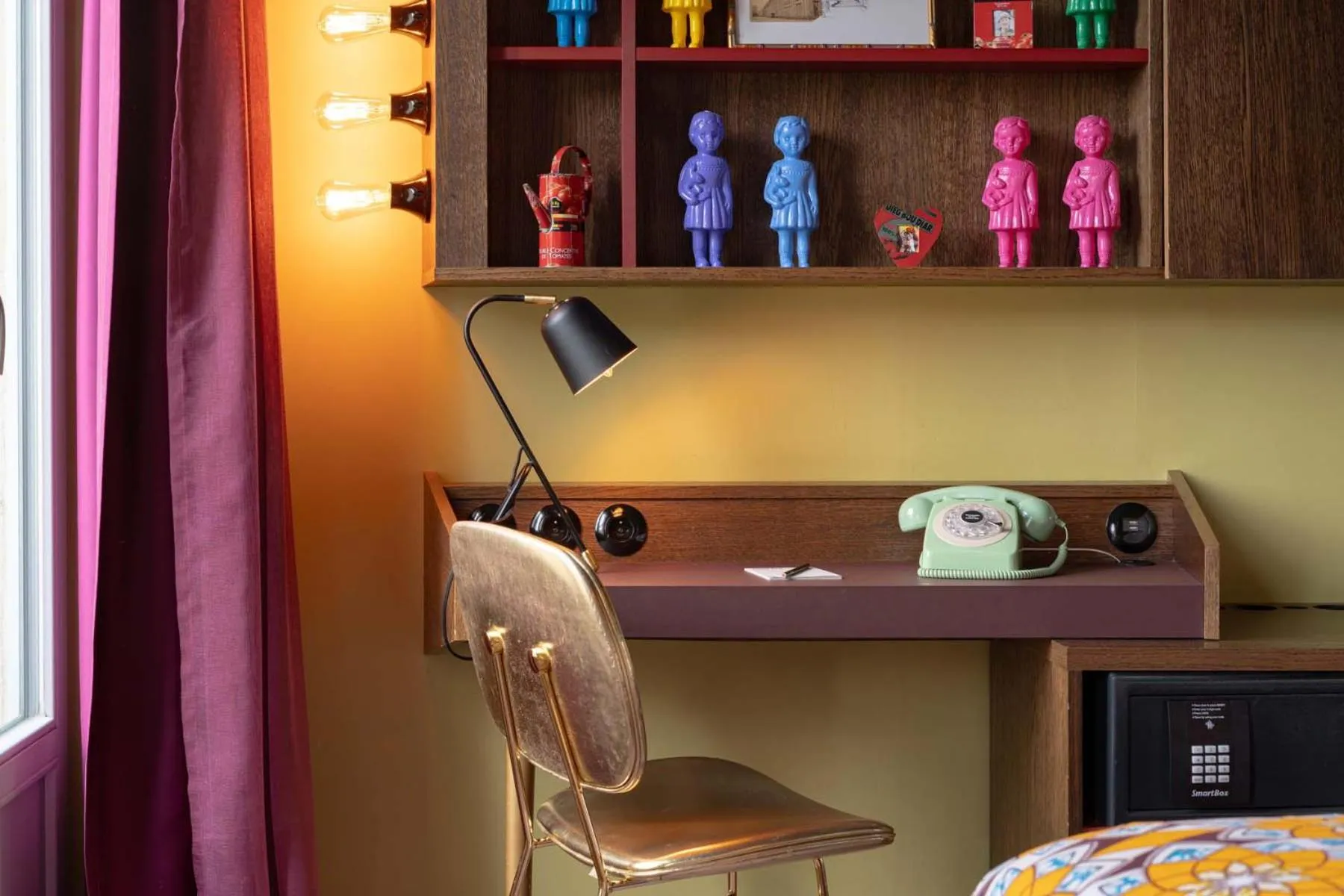 Bedroom in 25hours Hotel Terminus Nord