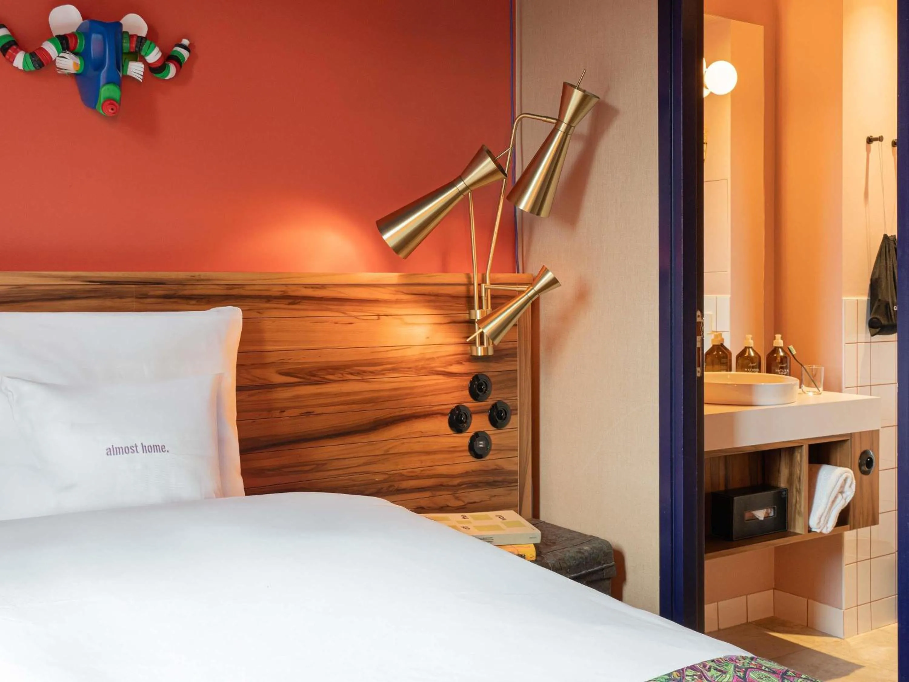 Bedroom, Bed in 25hours Hotel Terminus Nord