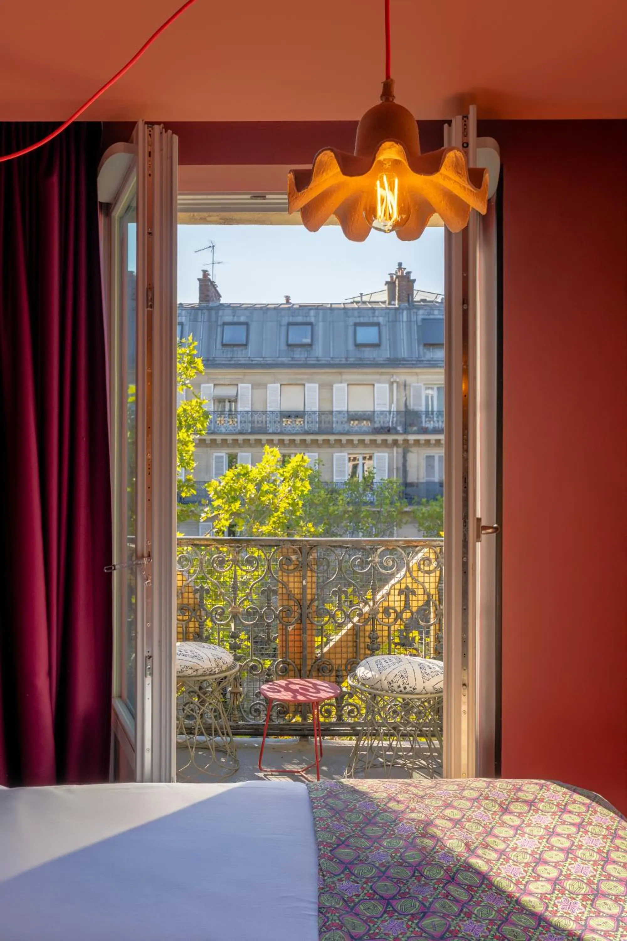 Balcony/Terrace, Bed in 25hours Hotel Terminus Nord