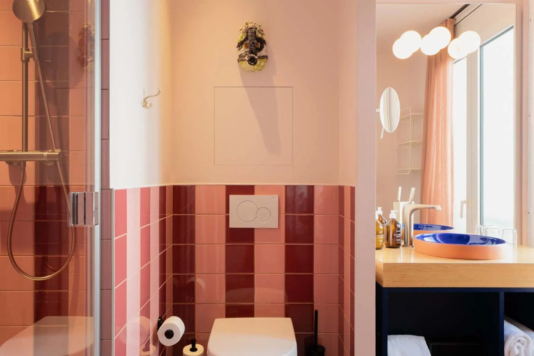 Bathroom in 25hours Hotel Terminus Nord