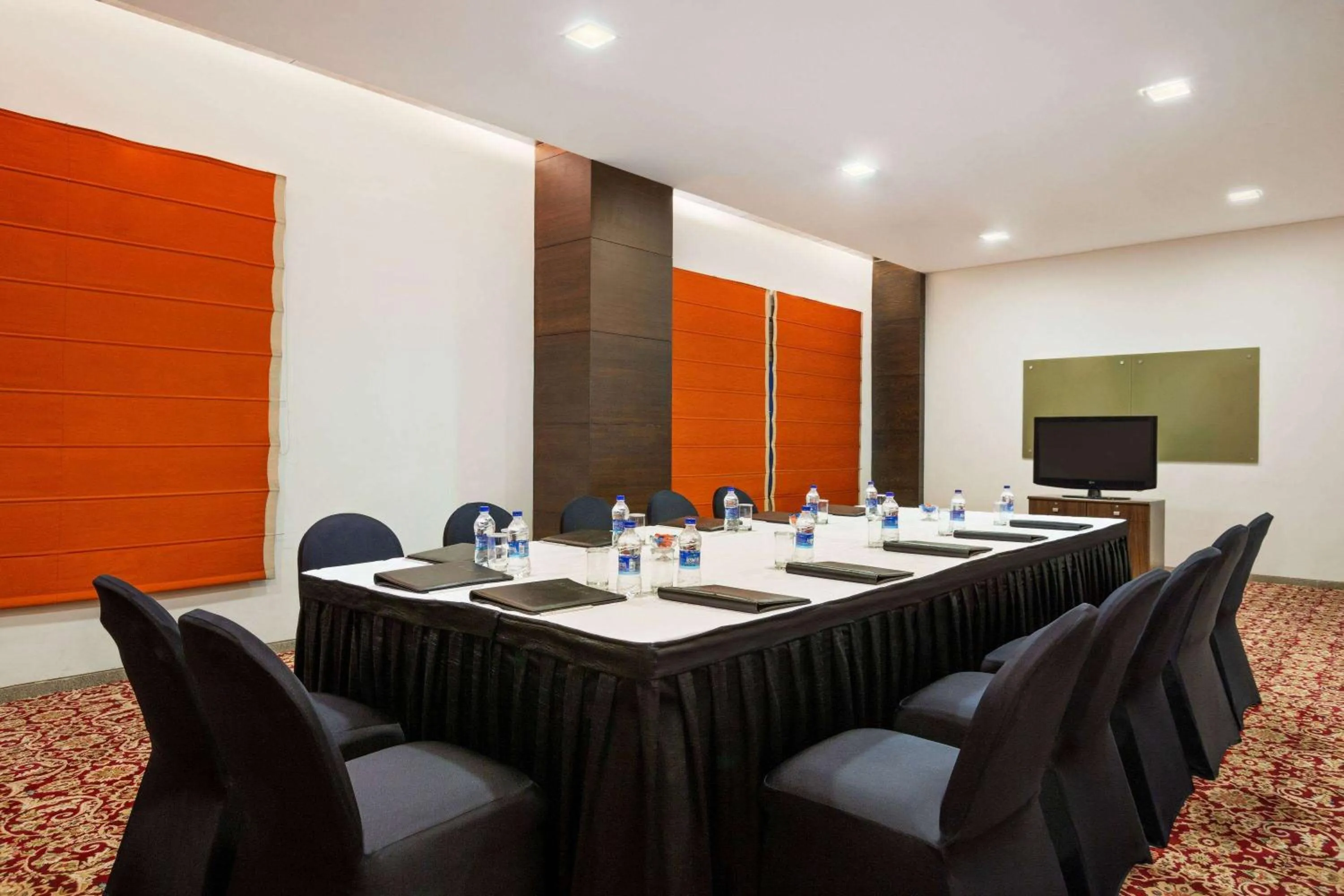 Meeting/conference room in Ramada Ajmer
