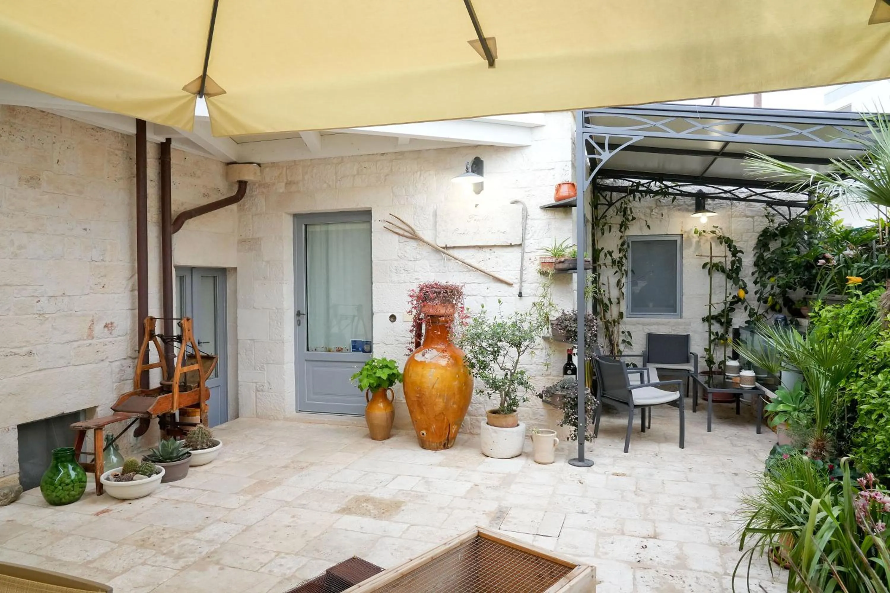 Property building in Trulli Occhi Di Pietra