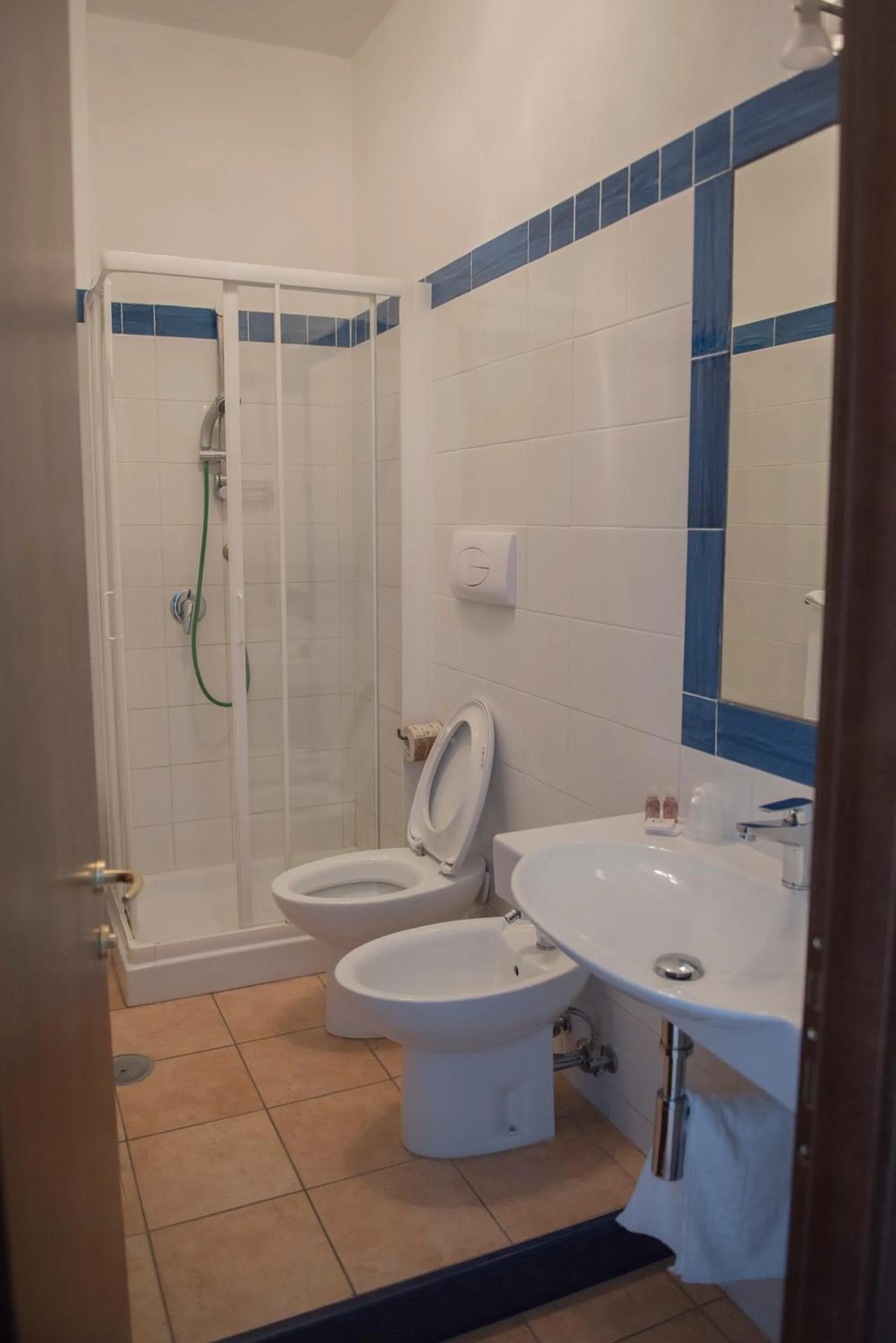 Shower in Hotel Caluna Charme