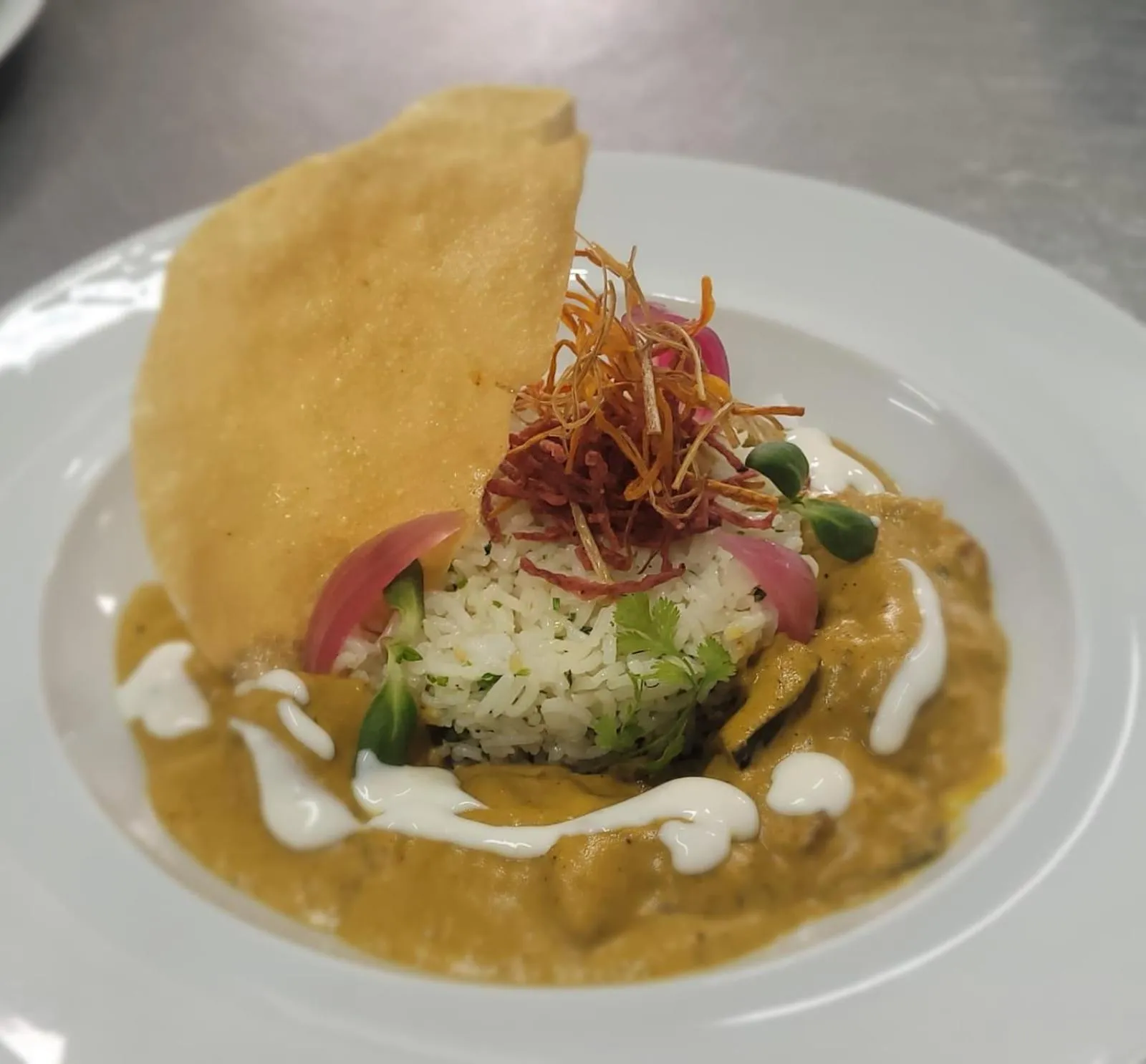 Food and drinks in Delta Resort Treetop by Eight Continents