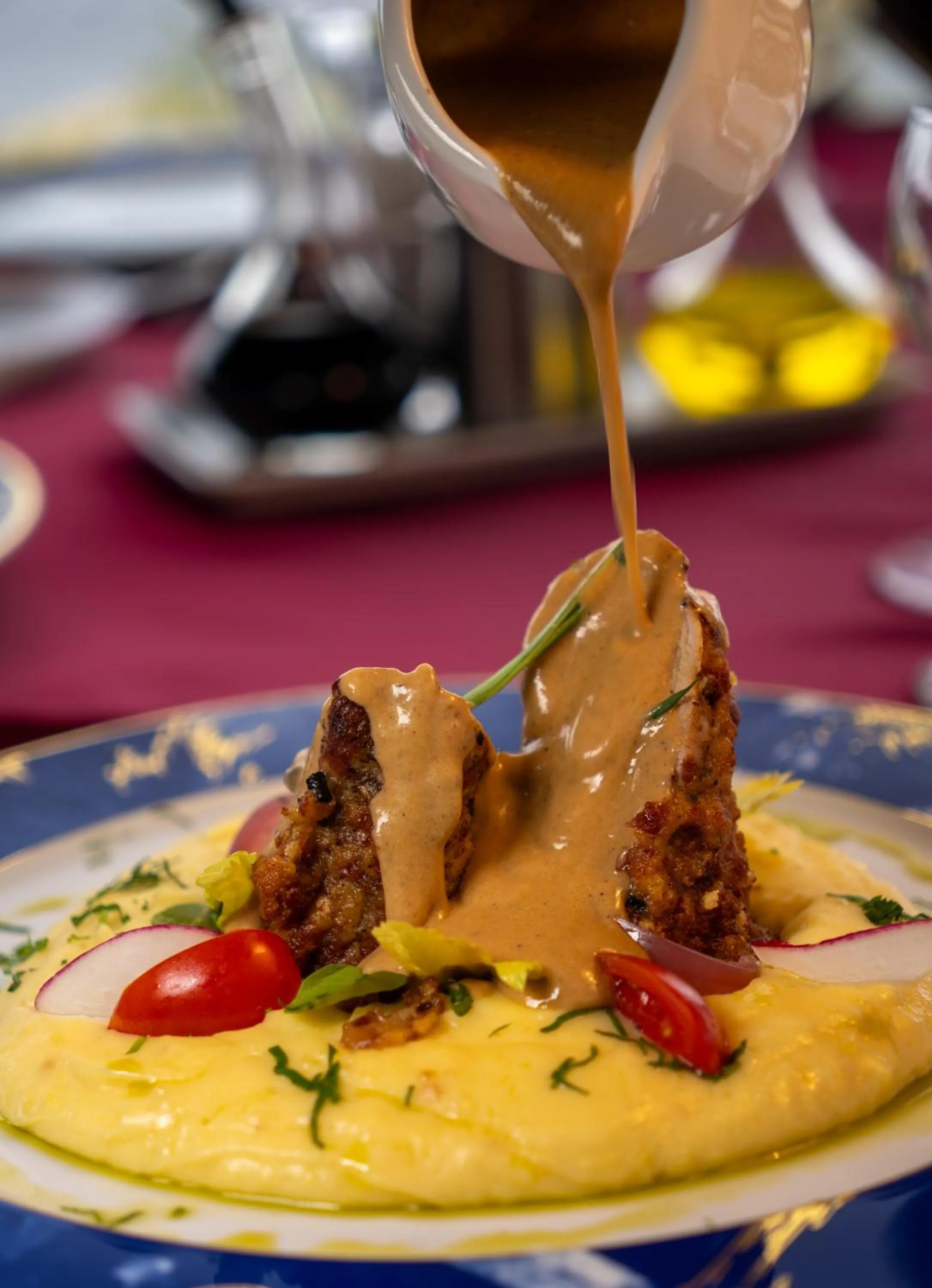 Food and drinks in Delta Resort Treetop by Eight Continents