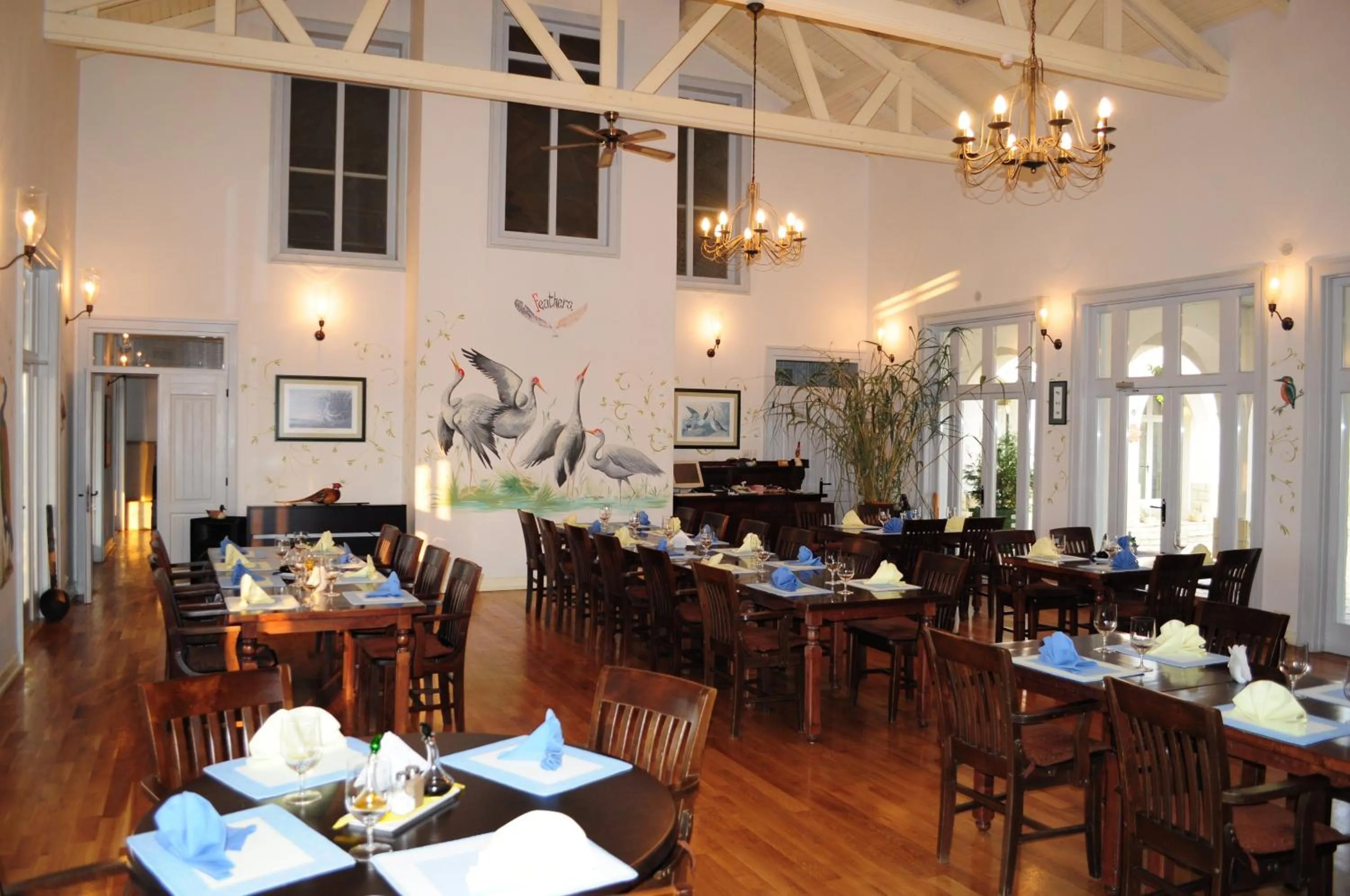 Restaurant/places to eat in Delta Resort Treetop by Eight Continents