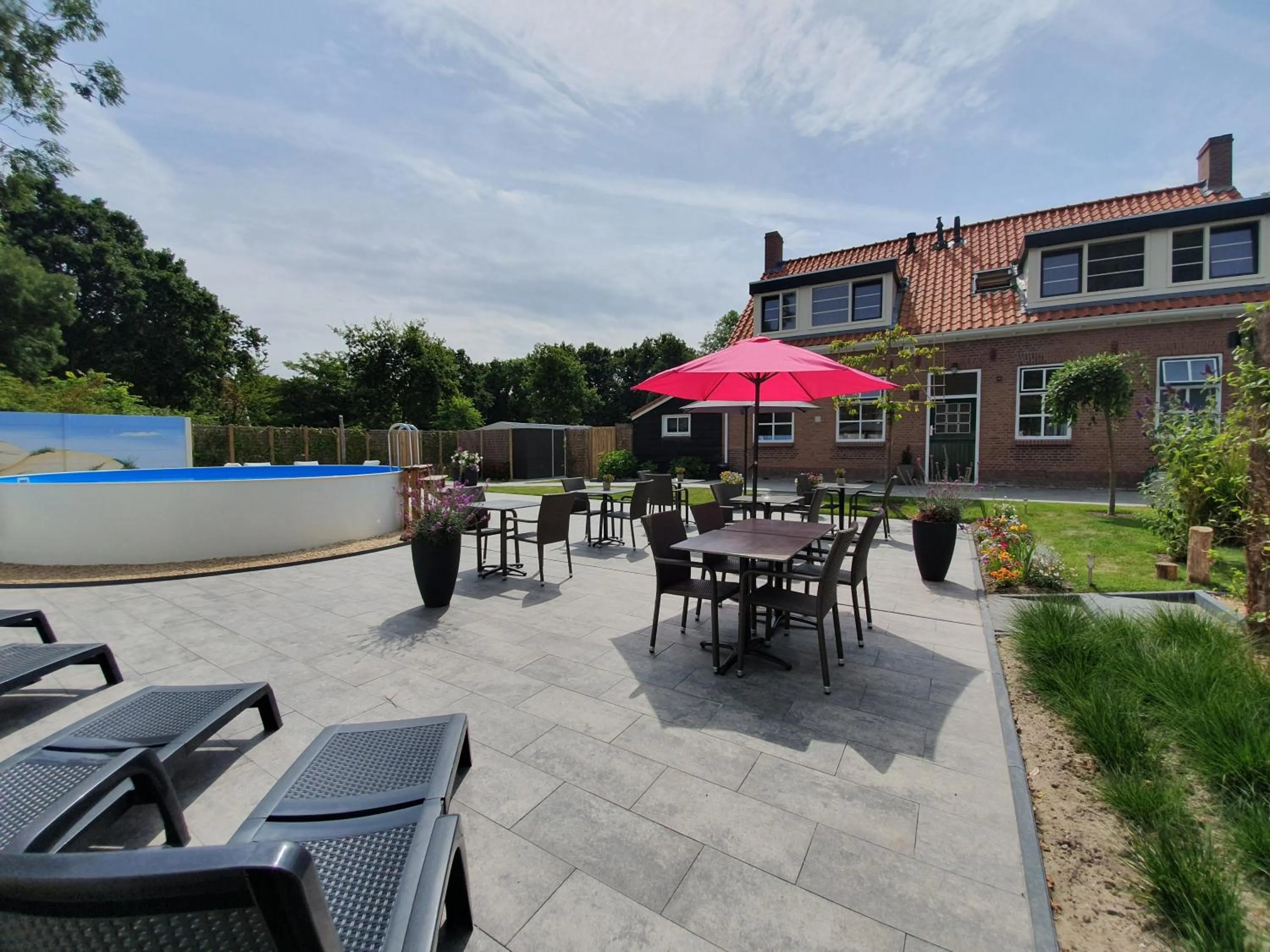 Patio in B&B Dennenbos