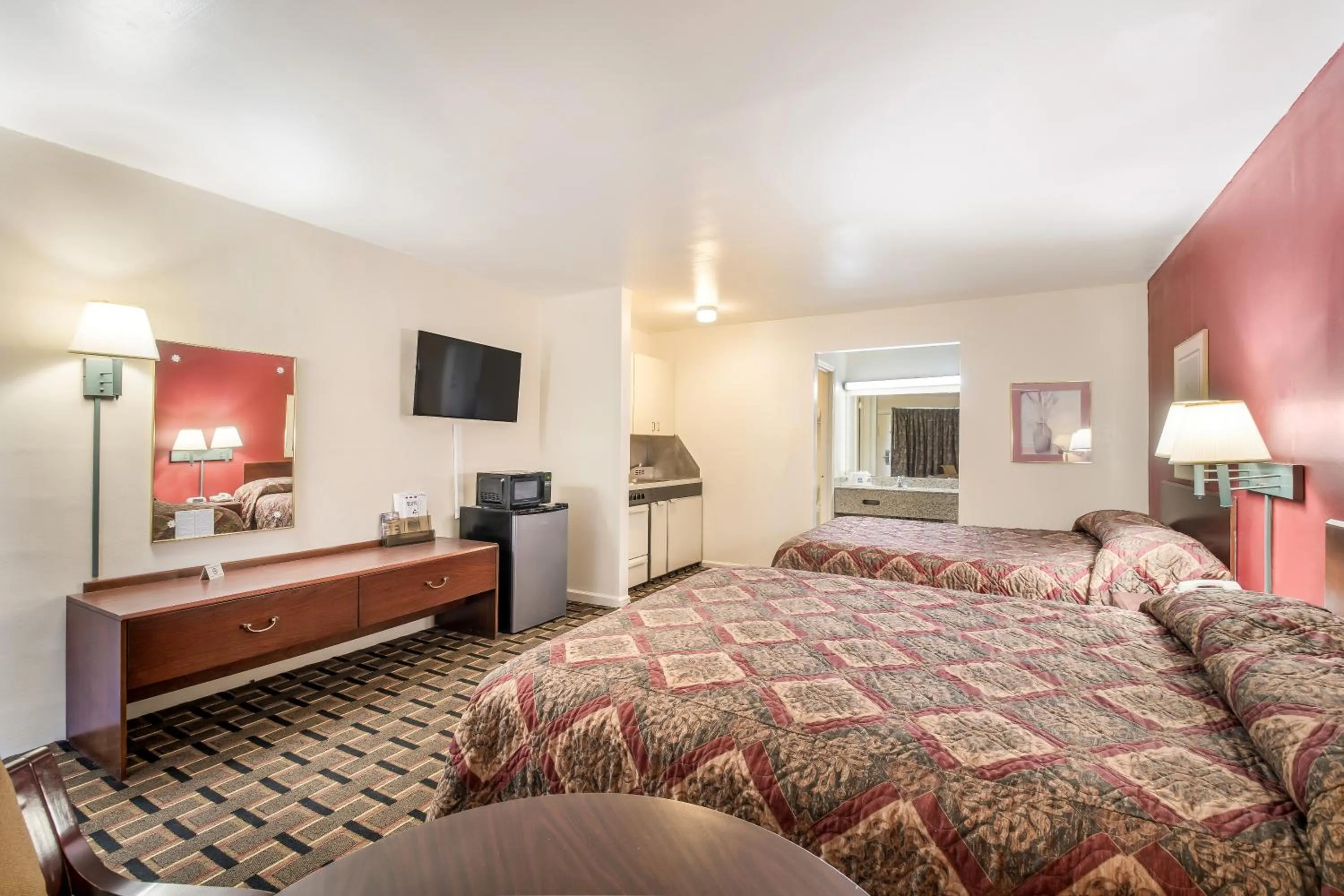 Knights Inn - Cleveland