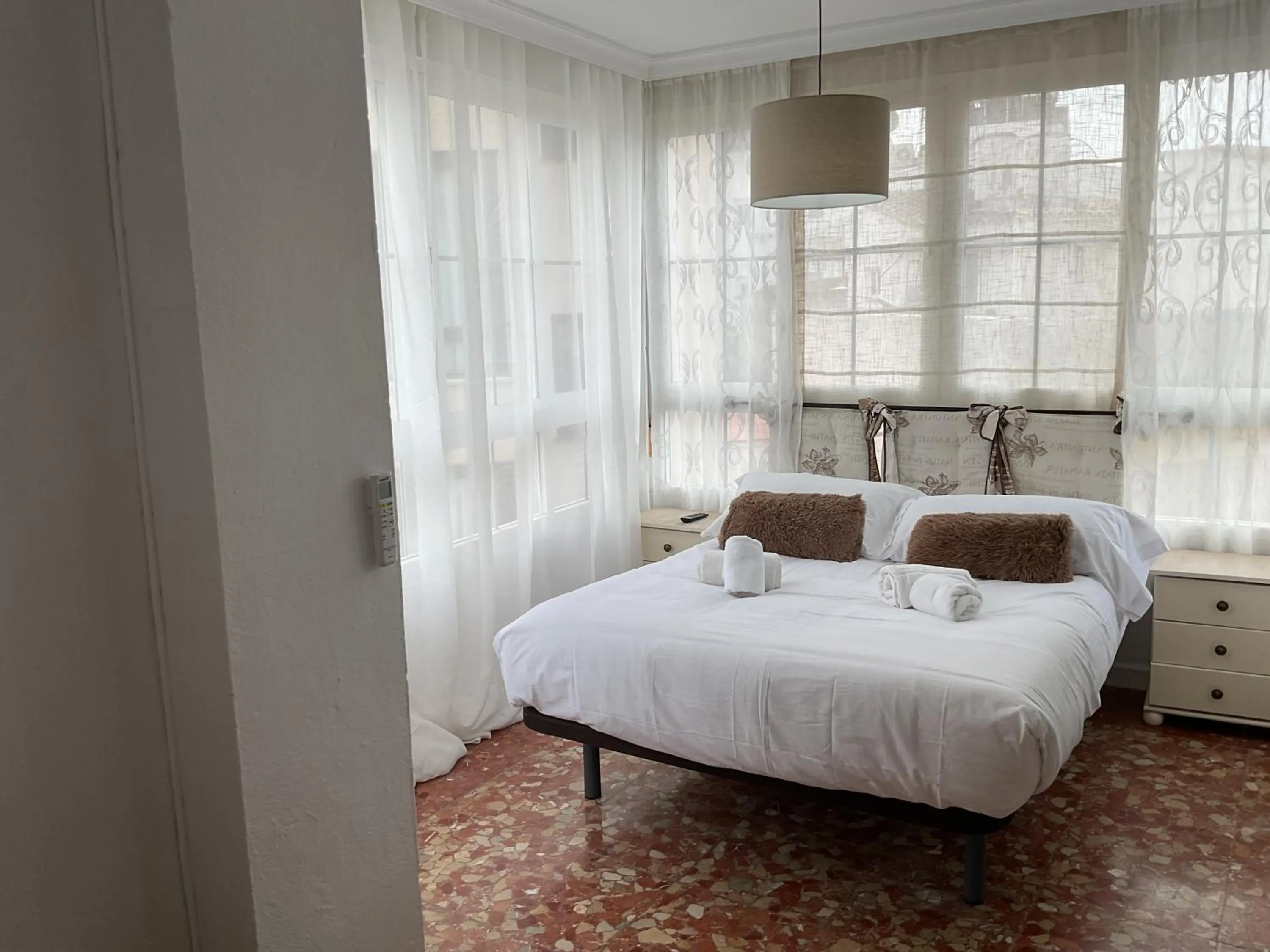 Bed in Hostal San Miguel by Croma