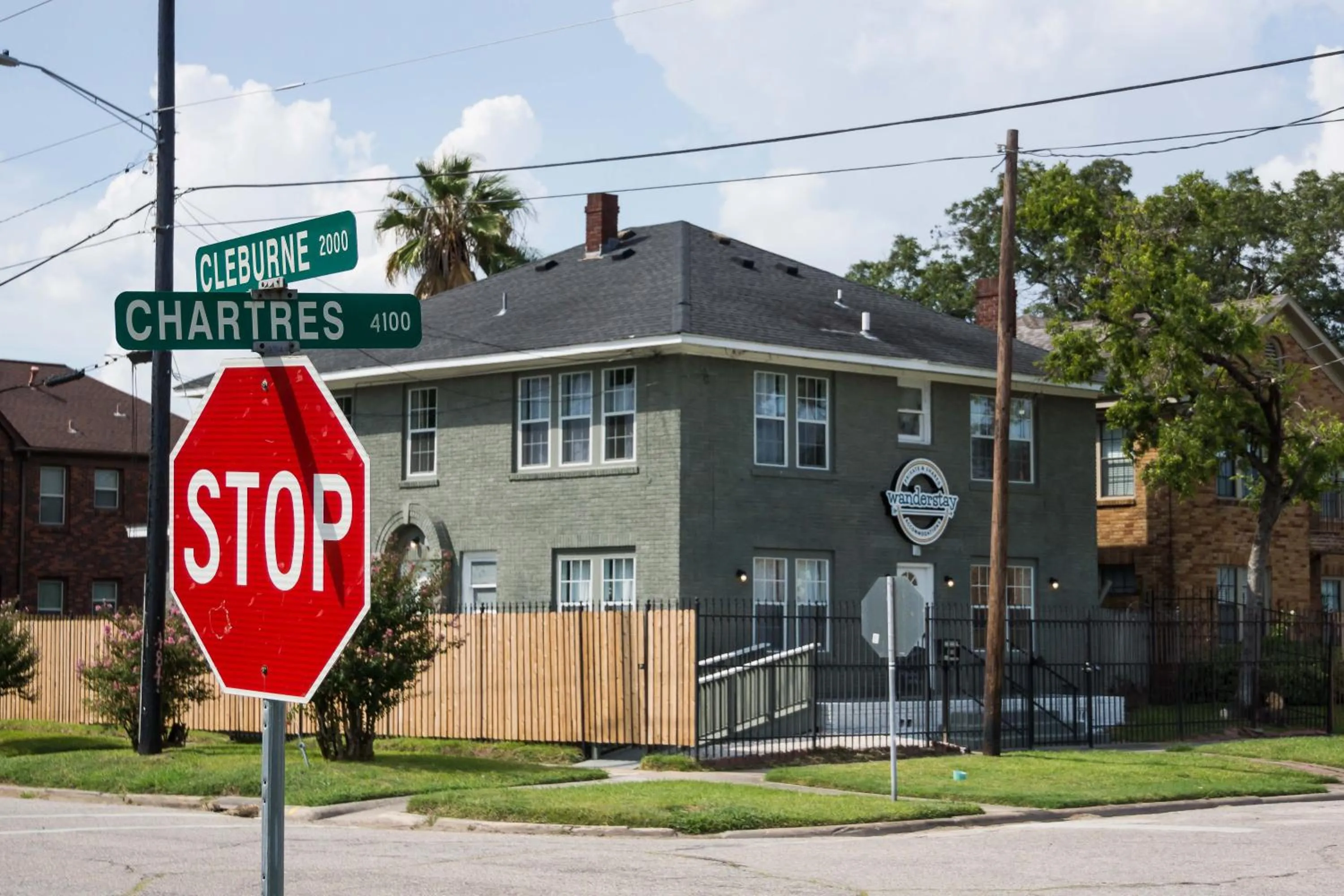 Wanderstay Houston Hostel