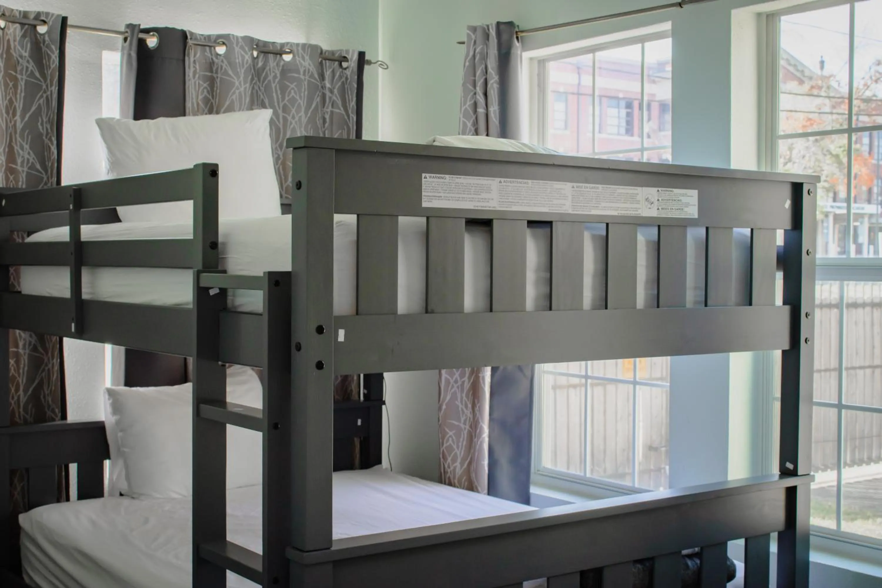 Wanderstay Houston Hostel