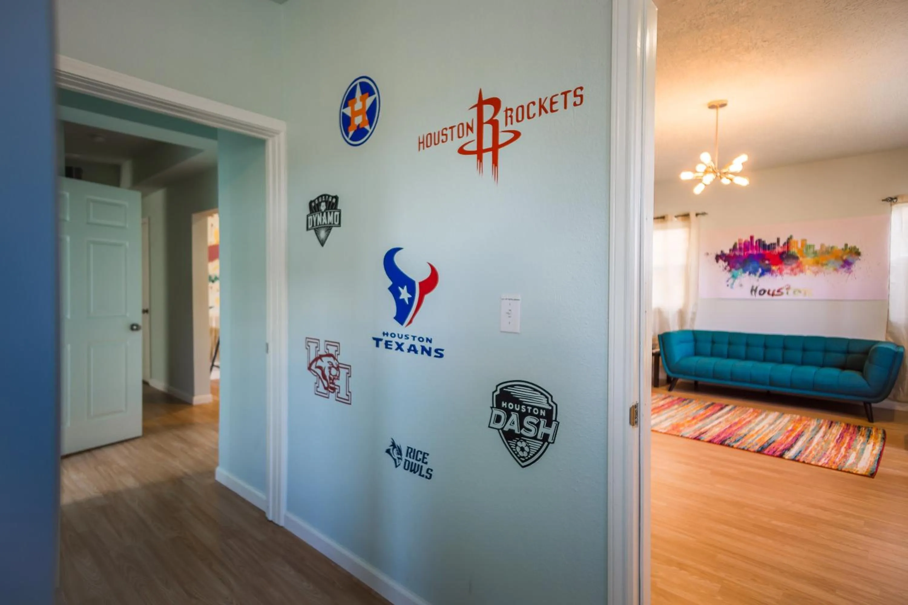 Wanderstay Houston Hostel