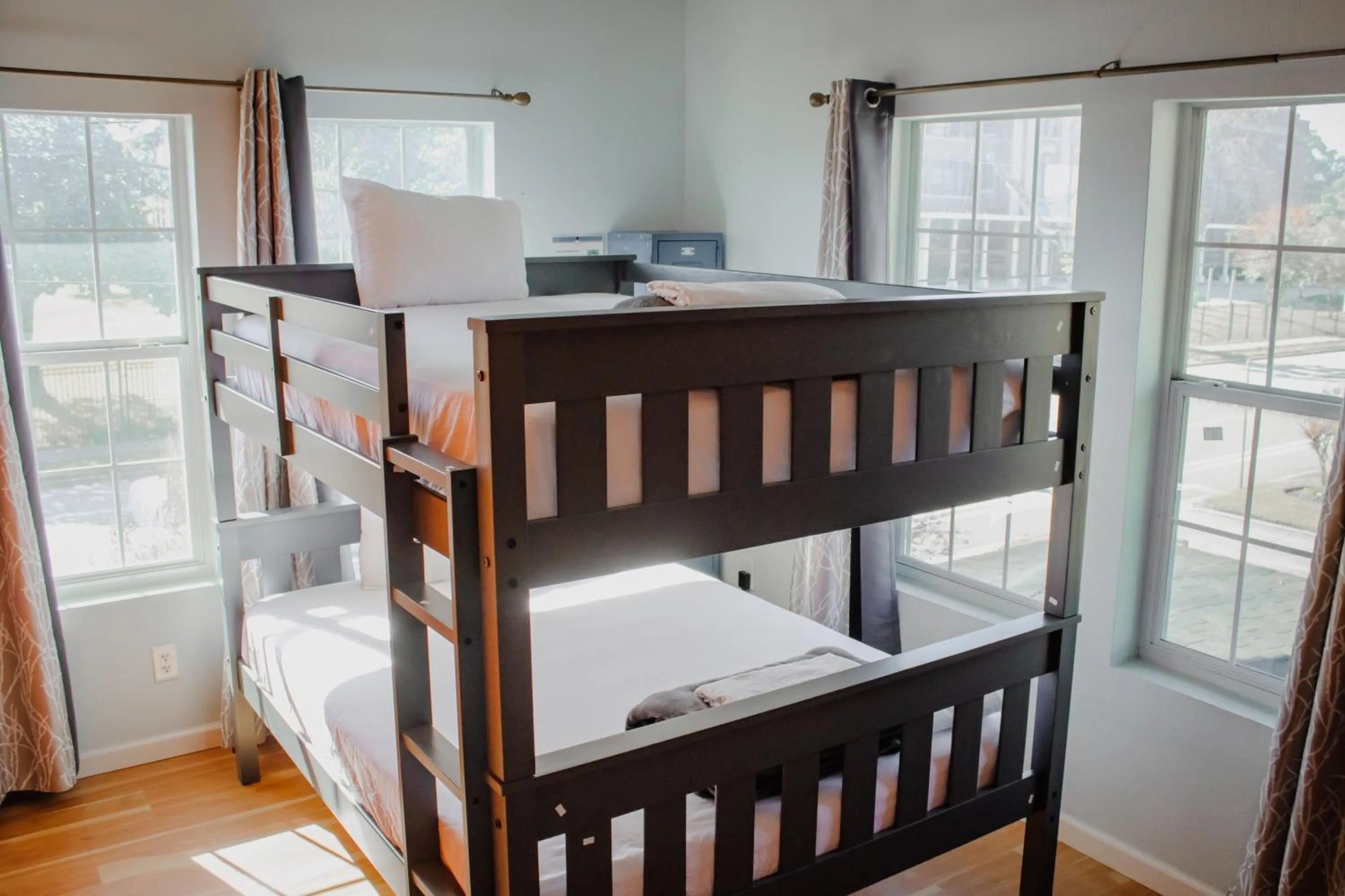 Wanderstay Houston Hostel