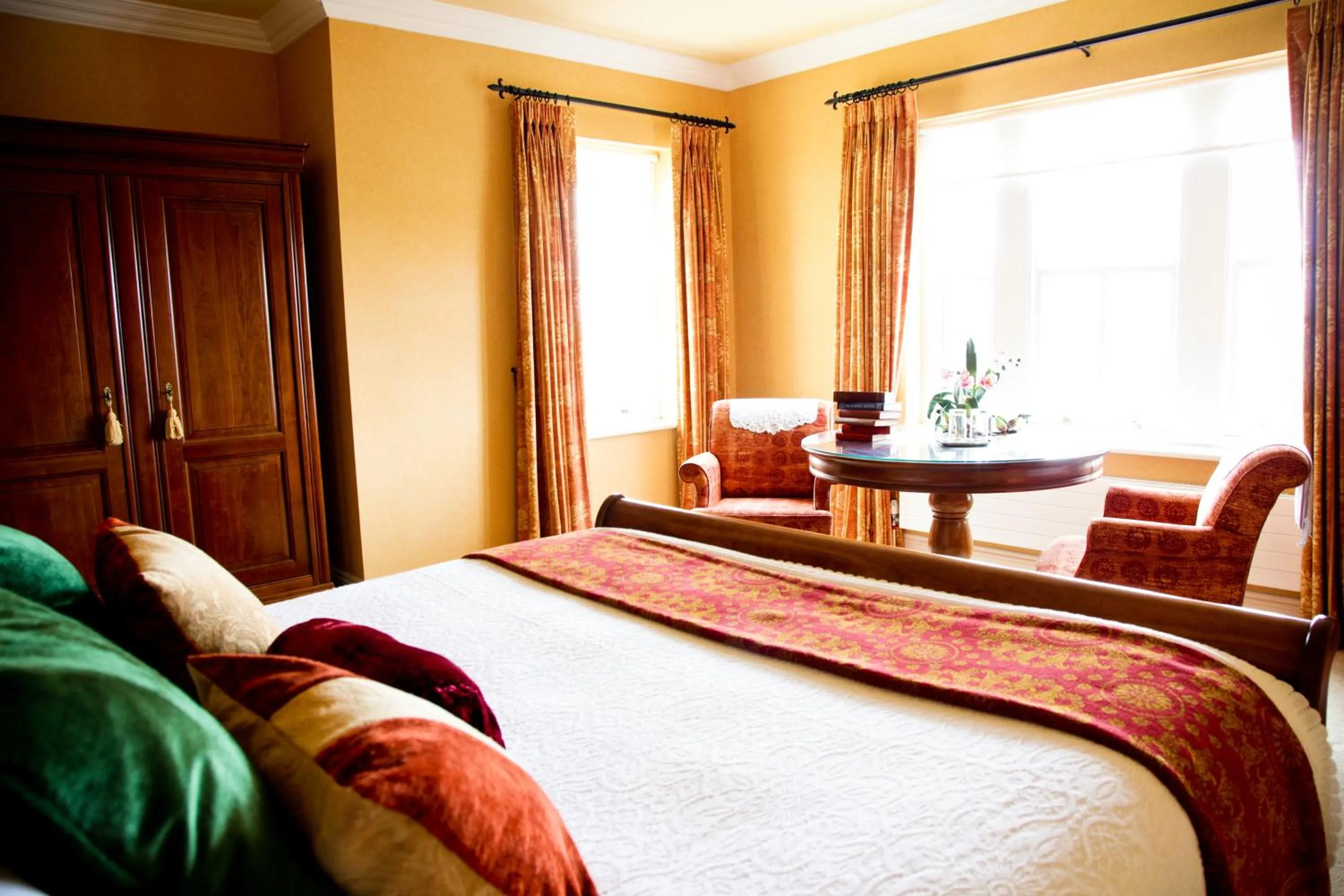 Photo of the whole room in Ardmore Country House