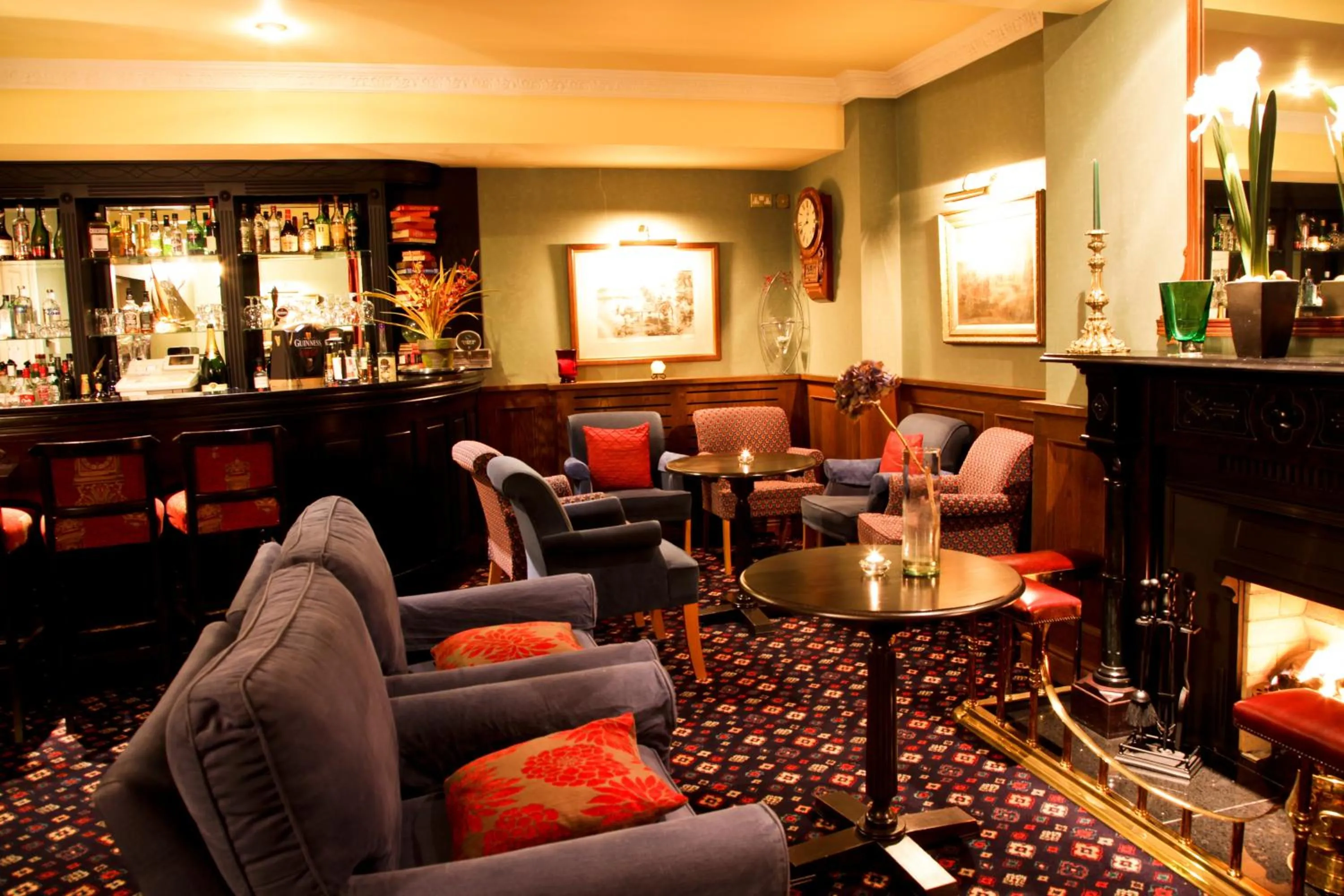 Lounge or bar in Ardmore Country House