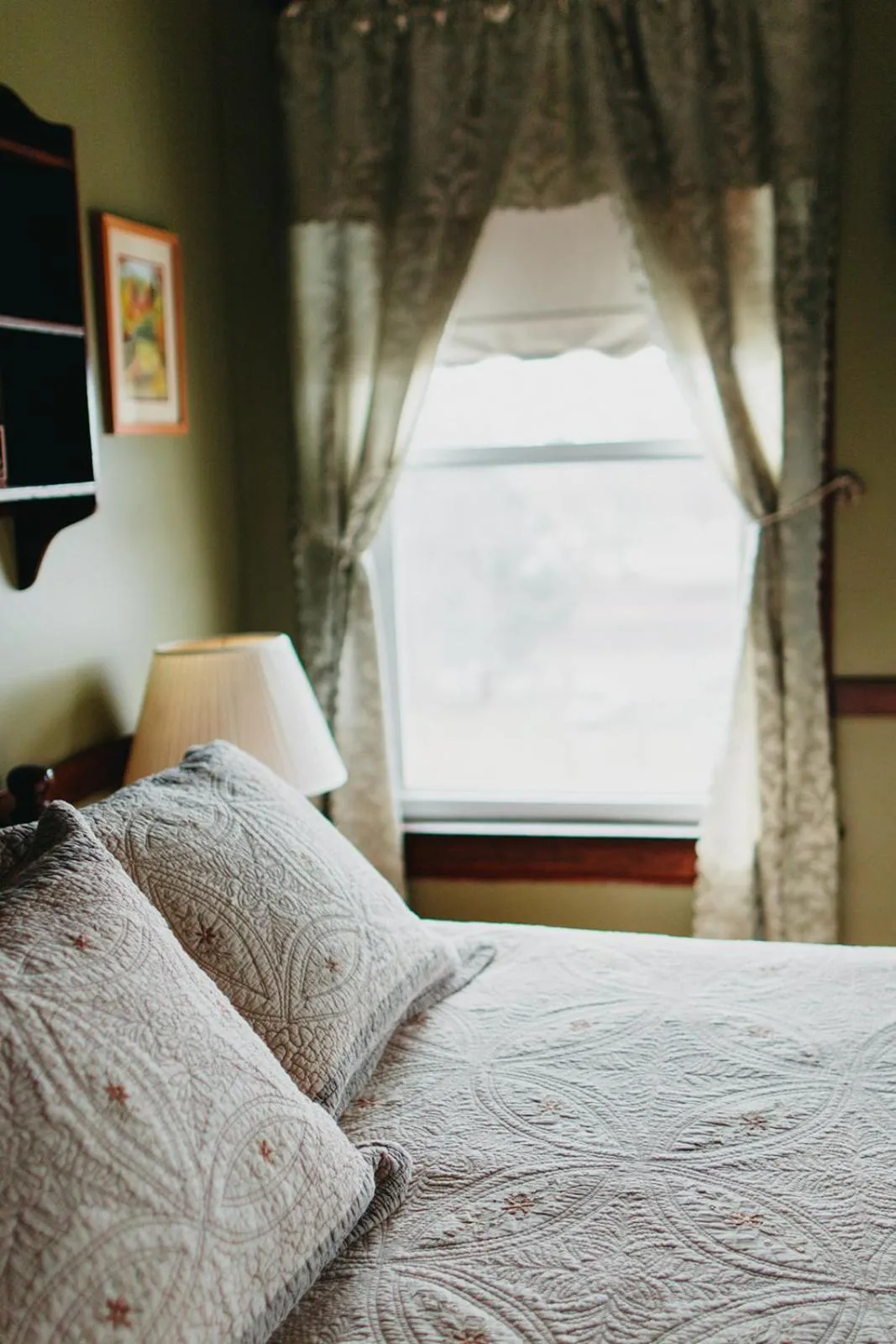 Bed in Friendly City Inn B&B