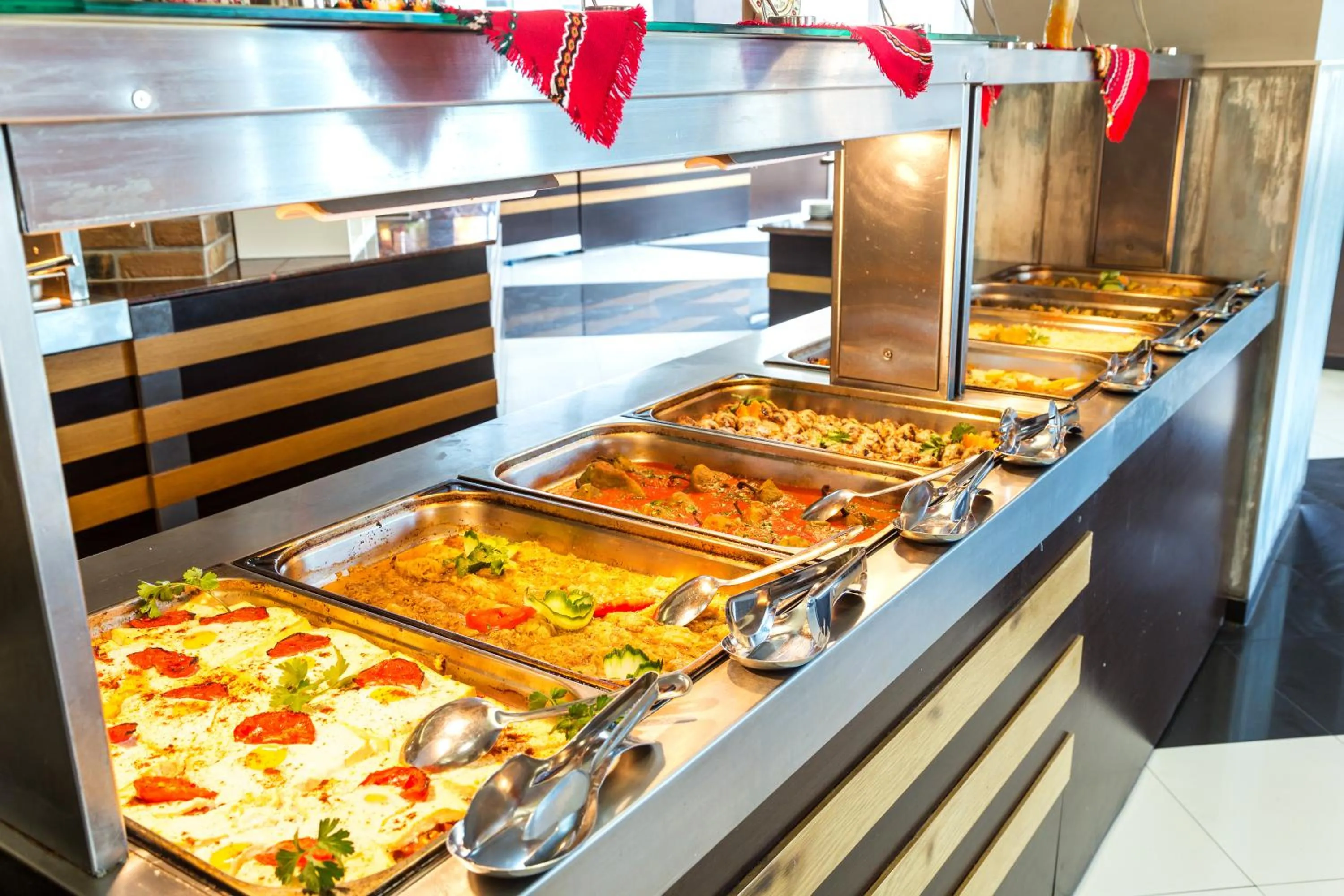 Lunch in Blue Pearl Hotel - All Inclusive Plus