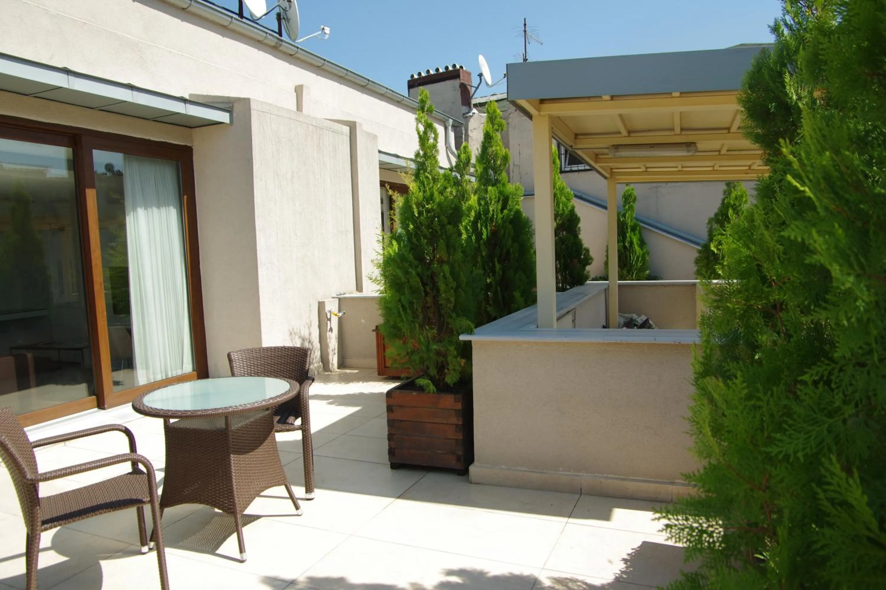 Patio in Pera Residence