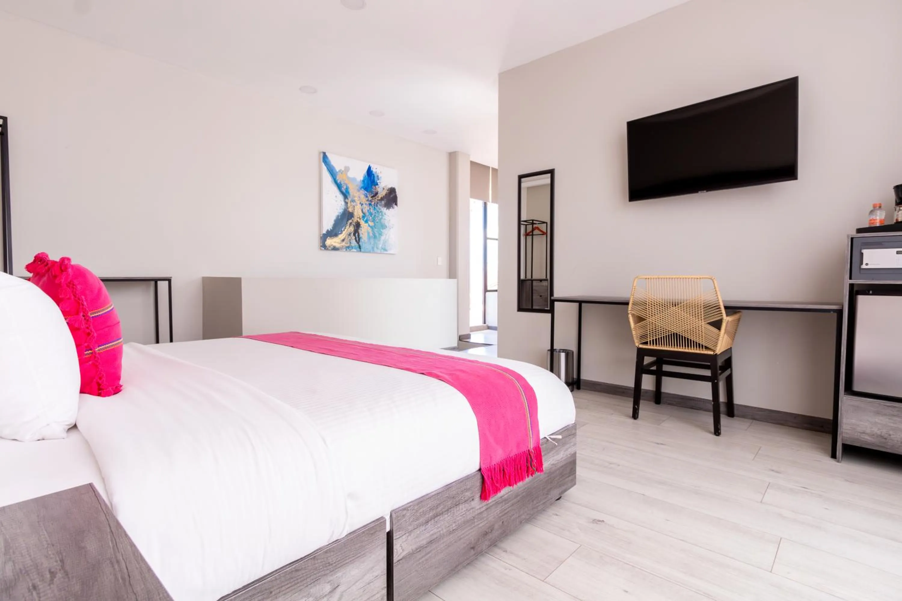 Photo of the whole room, Bed in Arkana Puebla by Grupo Amber