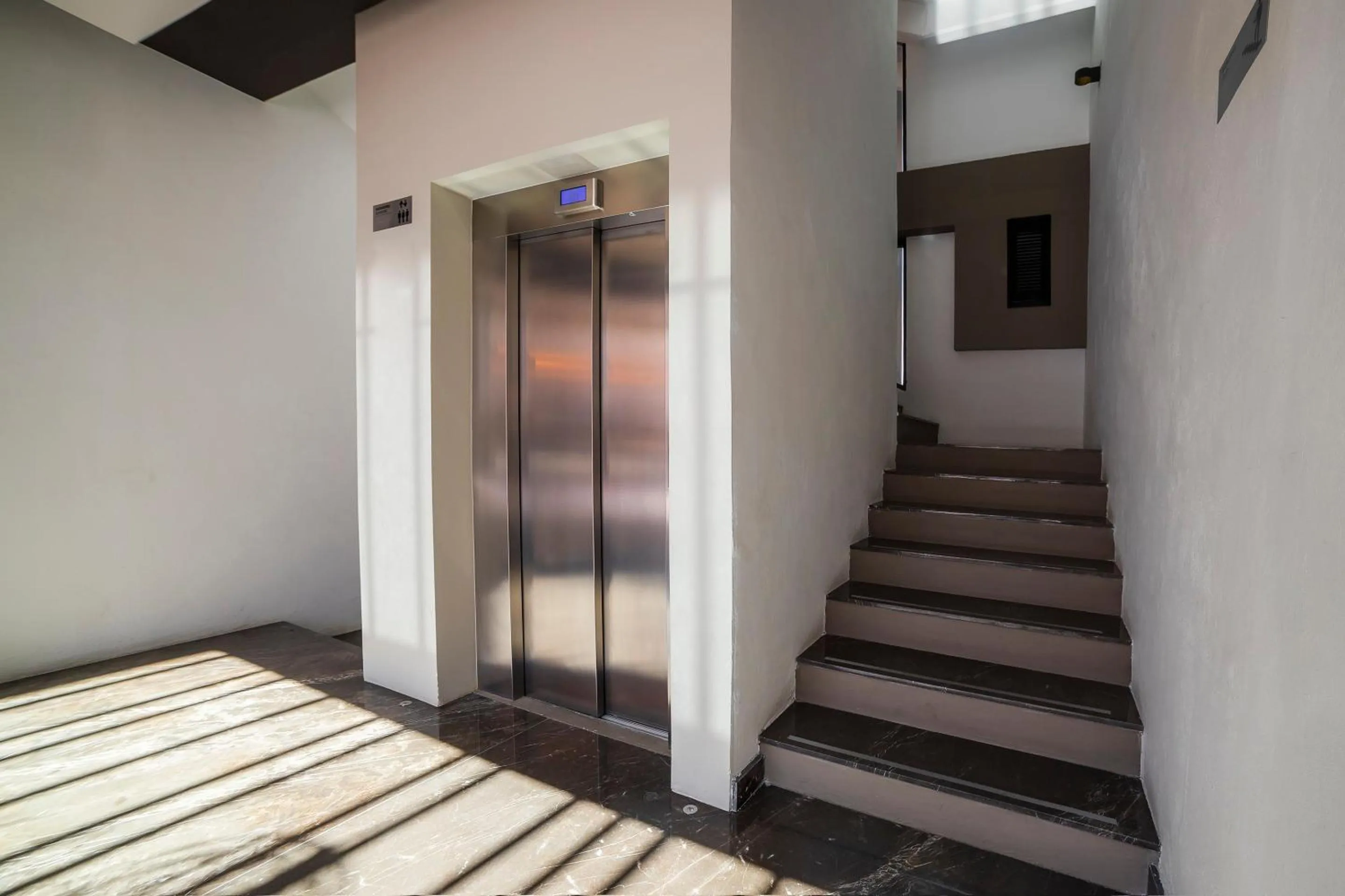 elevator in Arkana Puebla by Grupo Amber