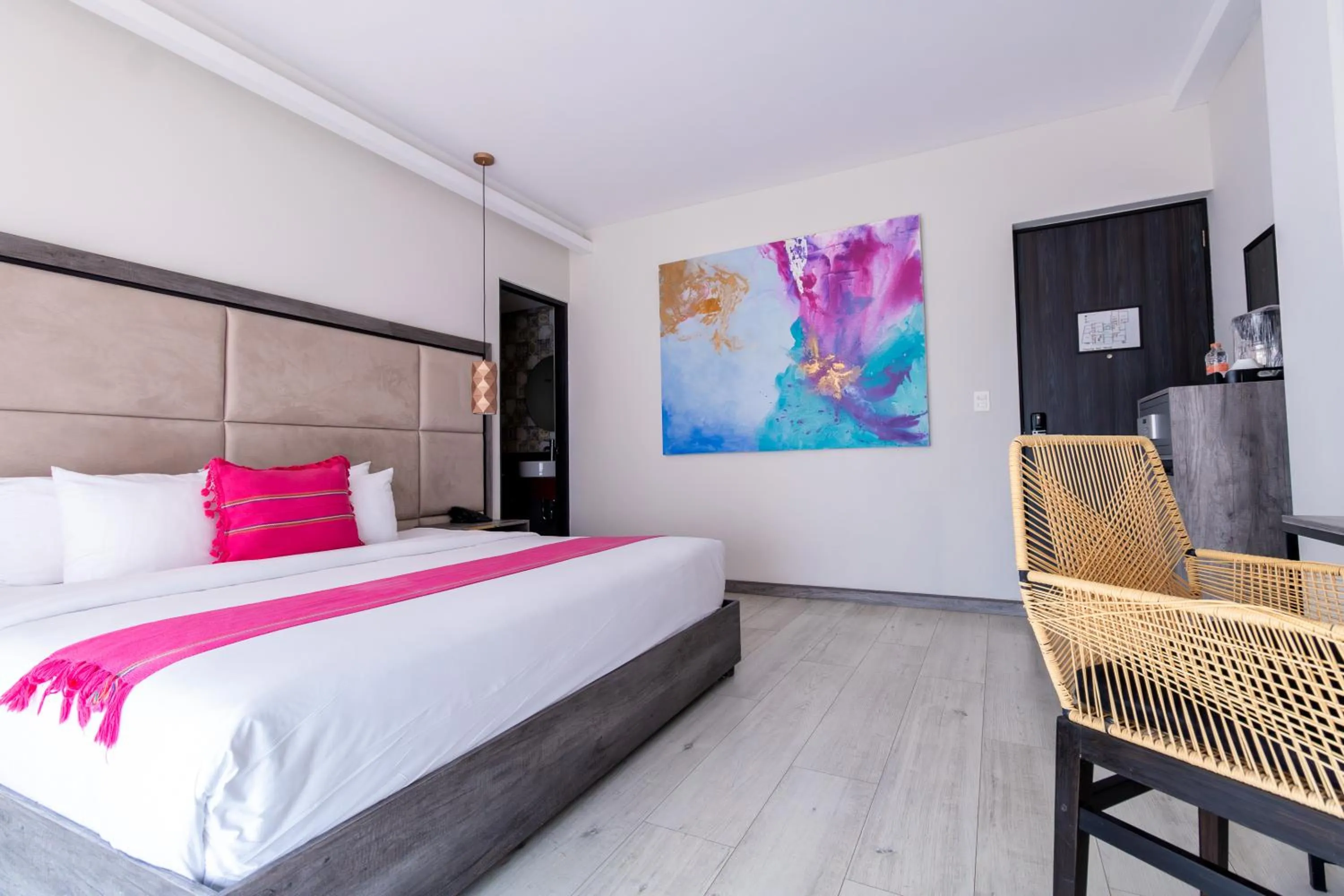 Photo of the whole room, Bed in Arkana Puebla by Grupo Amber