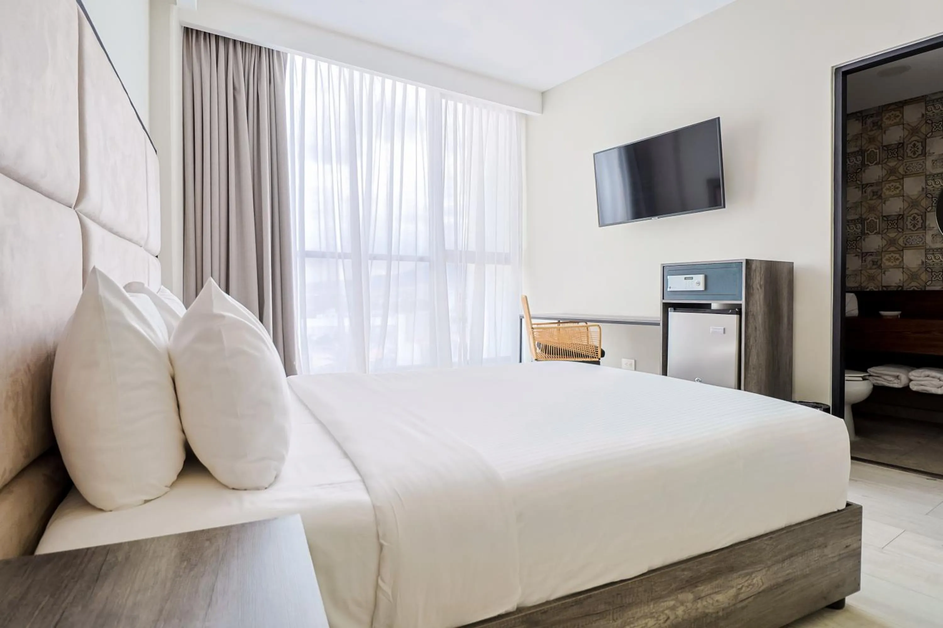 Bed in Arkana Puebla by Grupo Amber