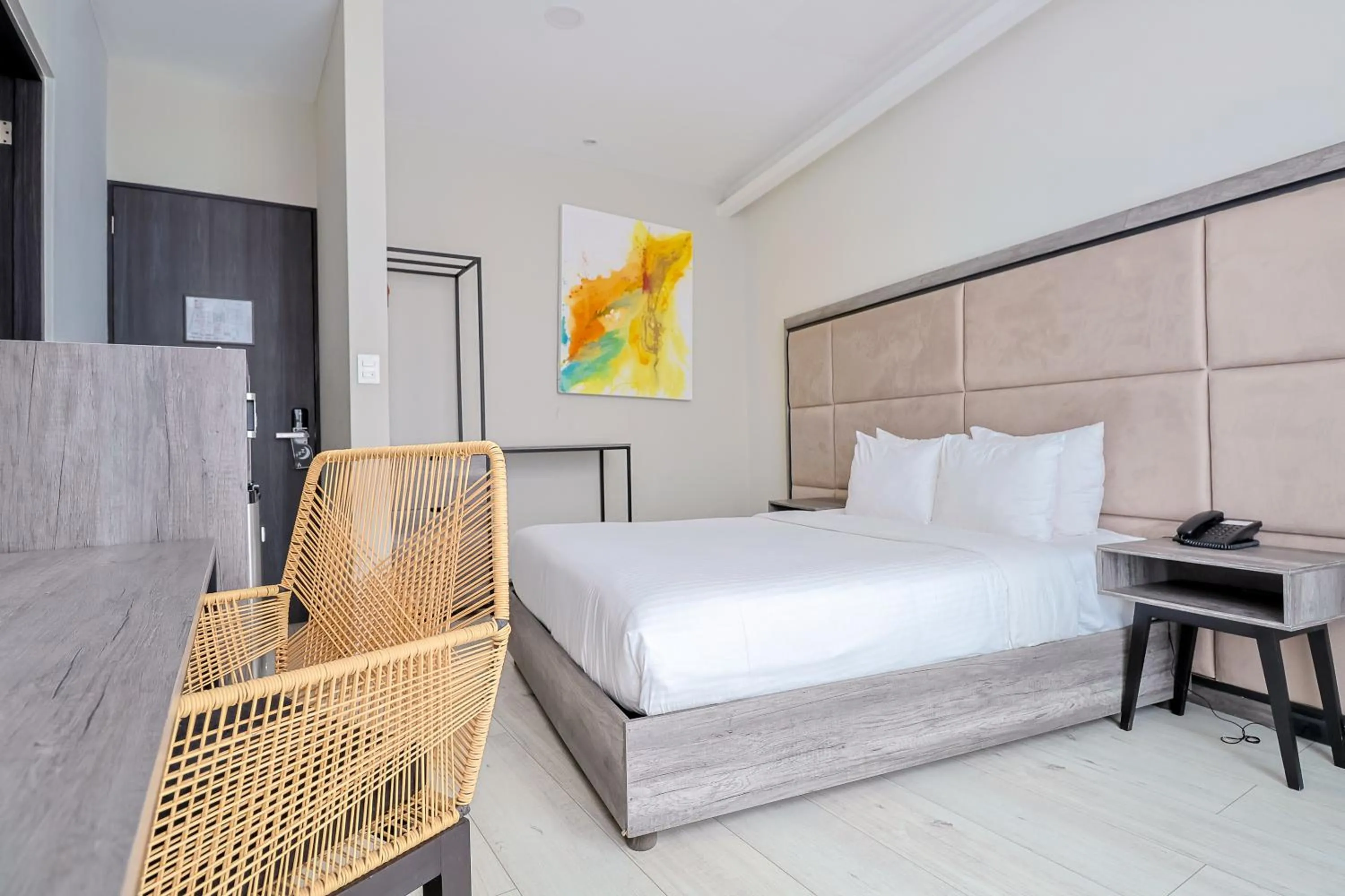 Photo of the whole room, Bed in Arkana Puebla by Grupo Amber