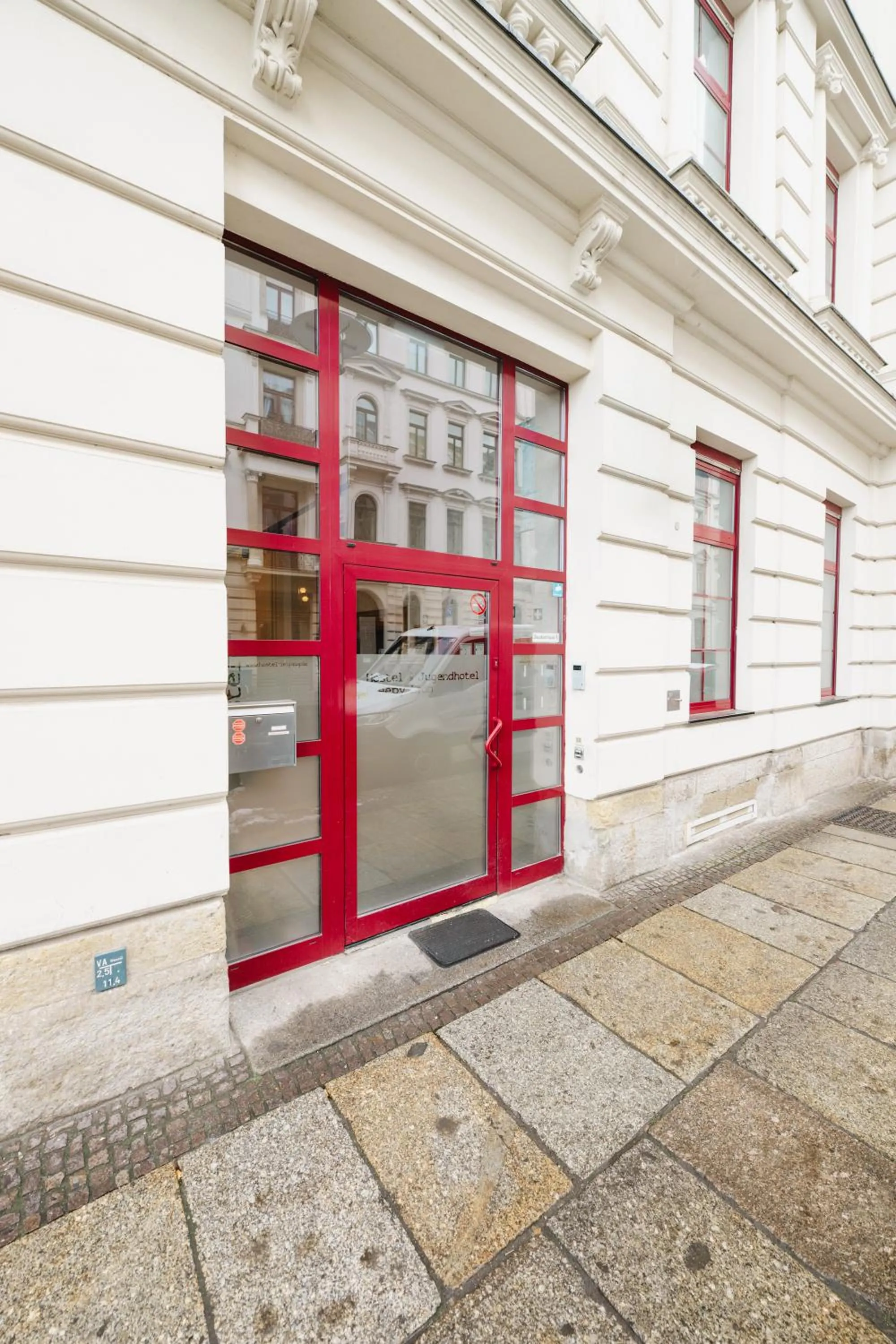 Property building in Wombat's City Hostel Leipzig