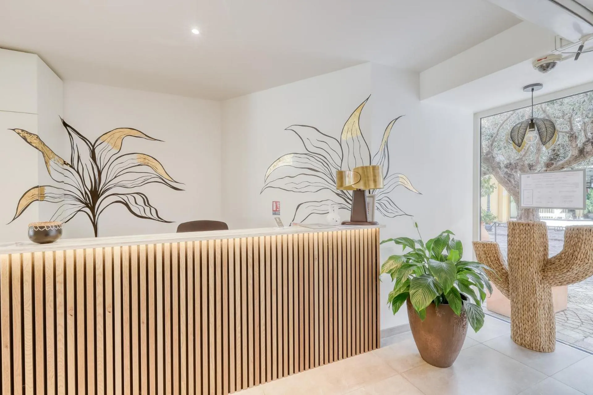 Lobby or reception in Anglade Hotel