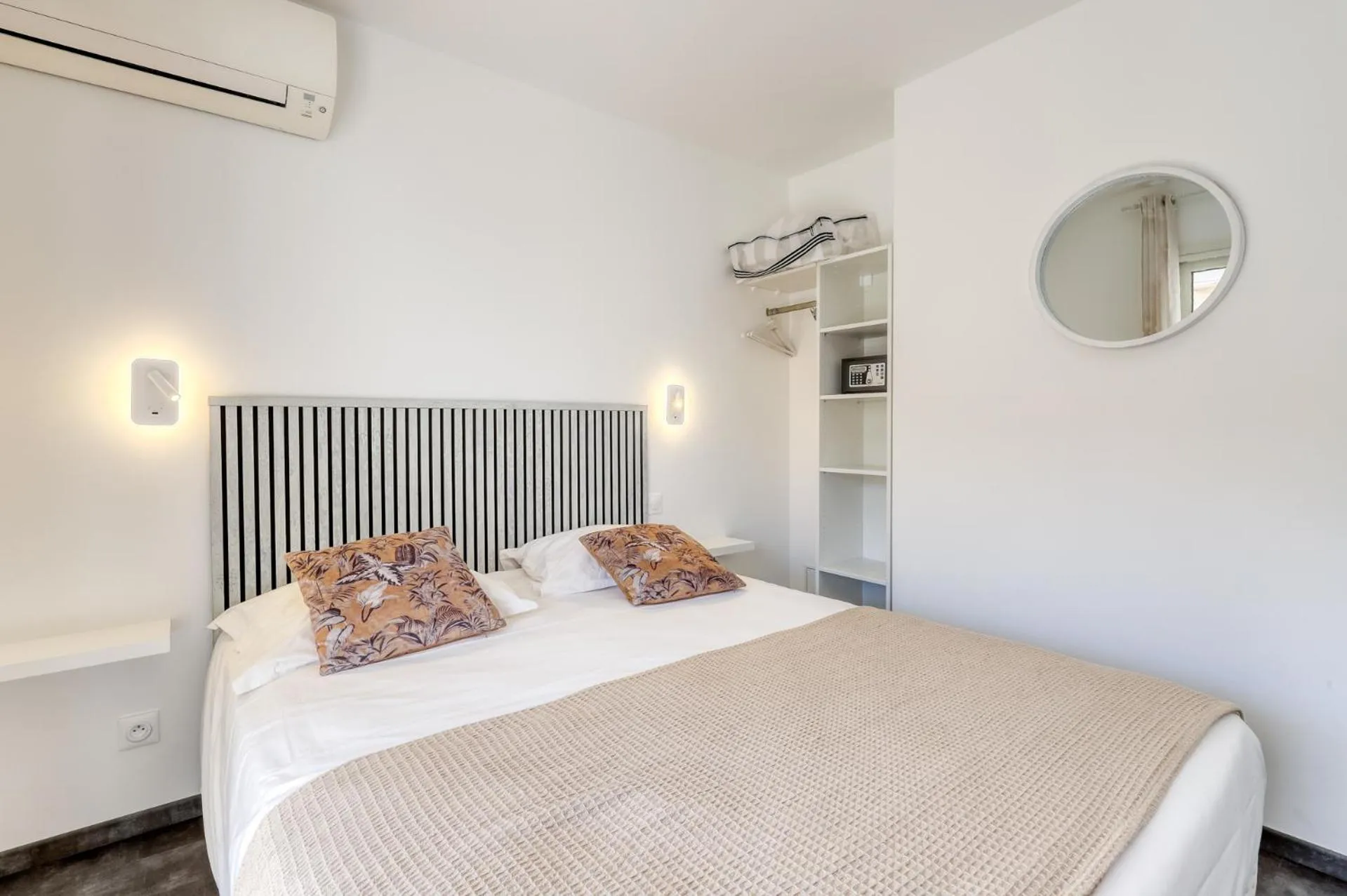 Bed in Anglade Hotel