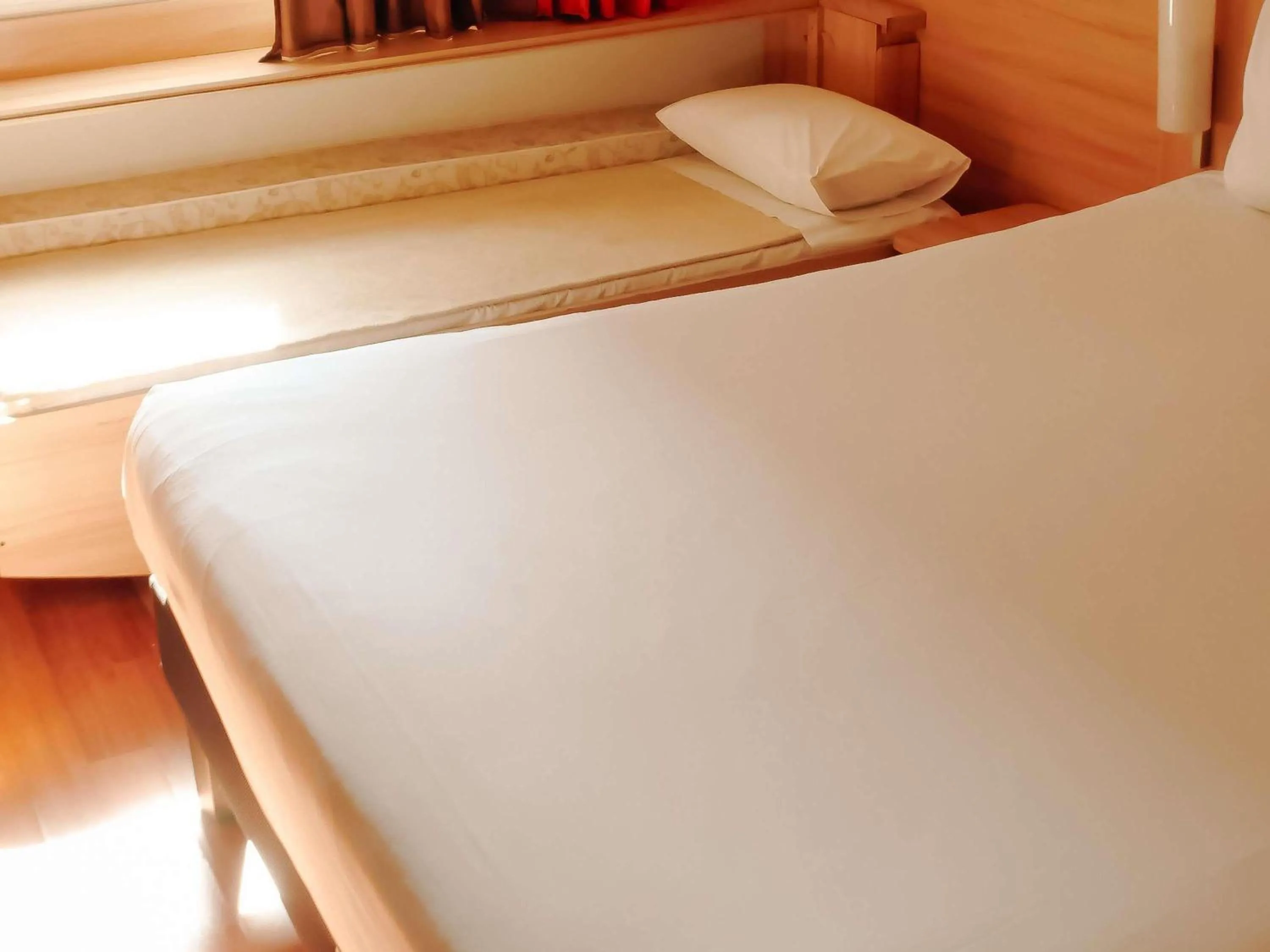 Bedroom, Bed in ibis Santiago Providencia